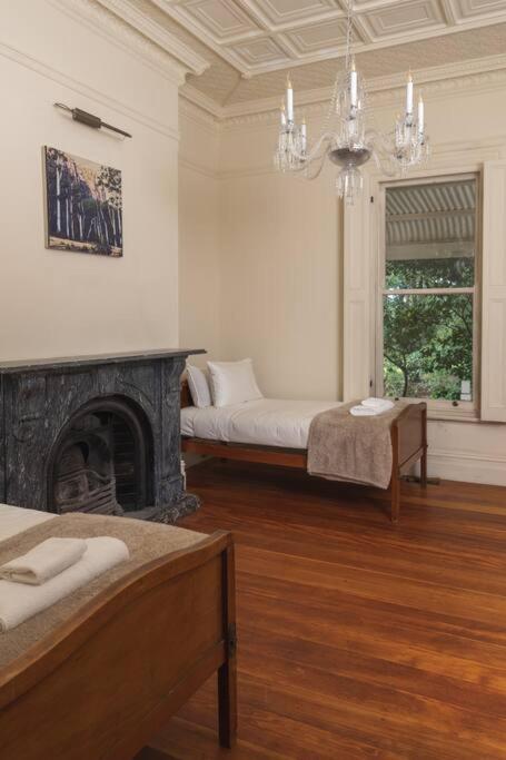 Carramar Estate: 2 homes stunning mountain views