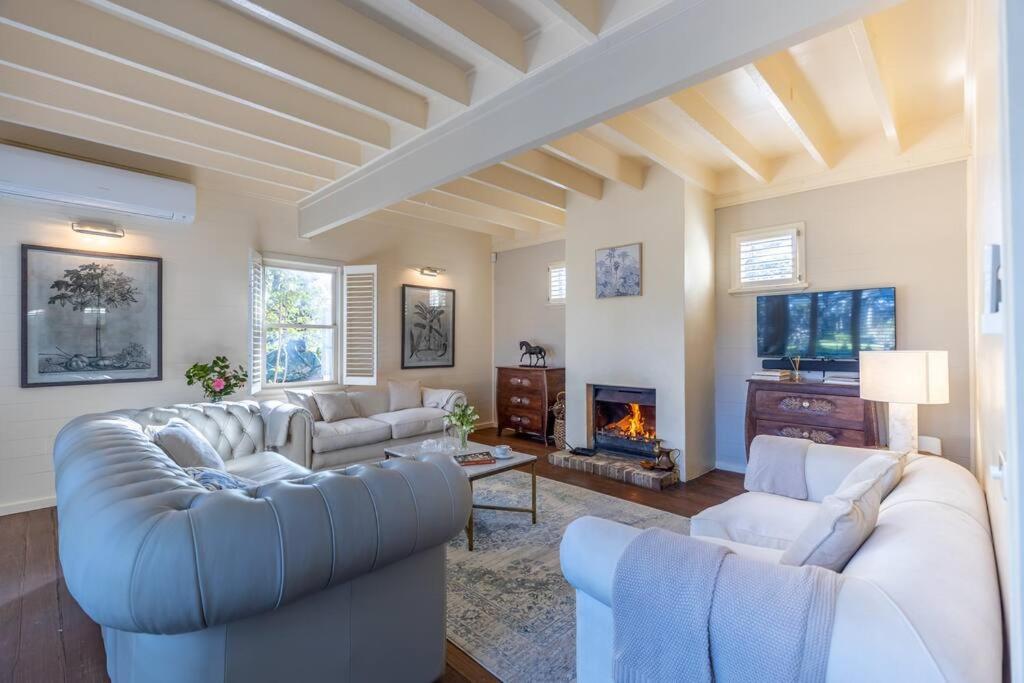 Carramar Estate: 2 homes stunning mountain views