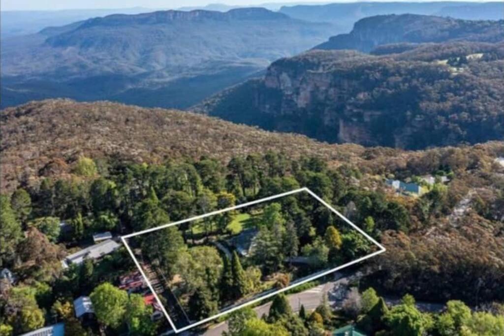 Carramar Estate: 2 homes stunning mountain views