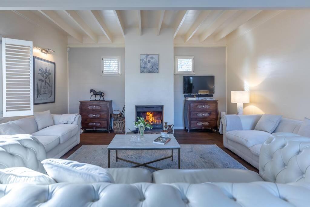 Carramar Estate: 2 homes stunning mountain views