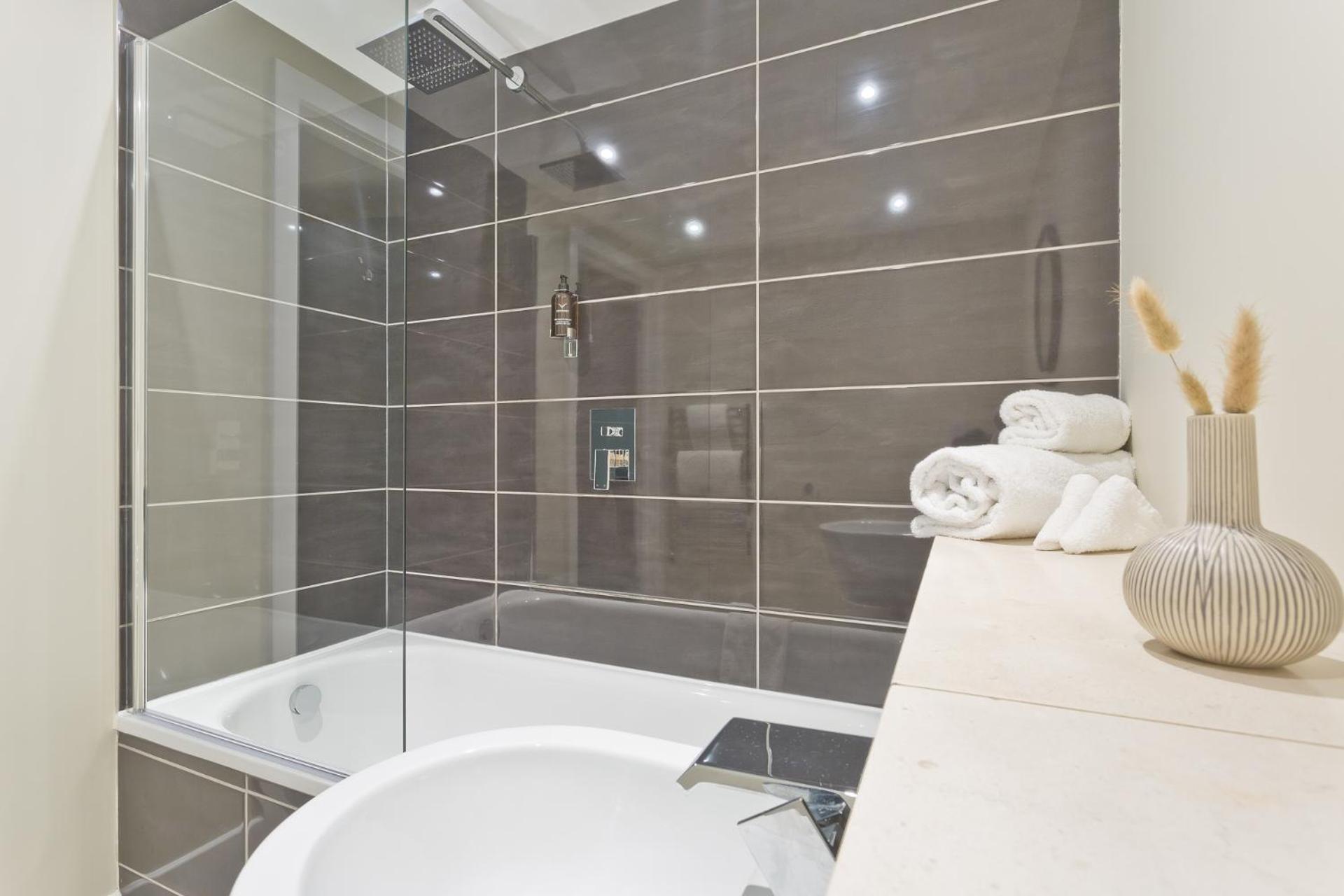 Penrith Vacations - Sandgate Chapel - Self Check In Apartments - Property Image 47
