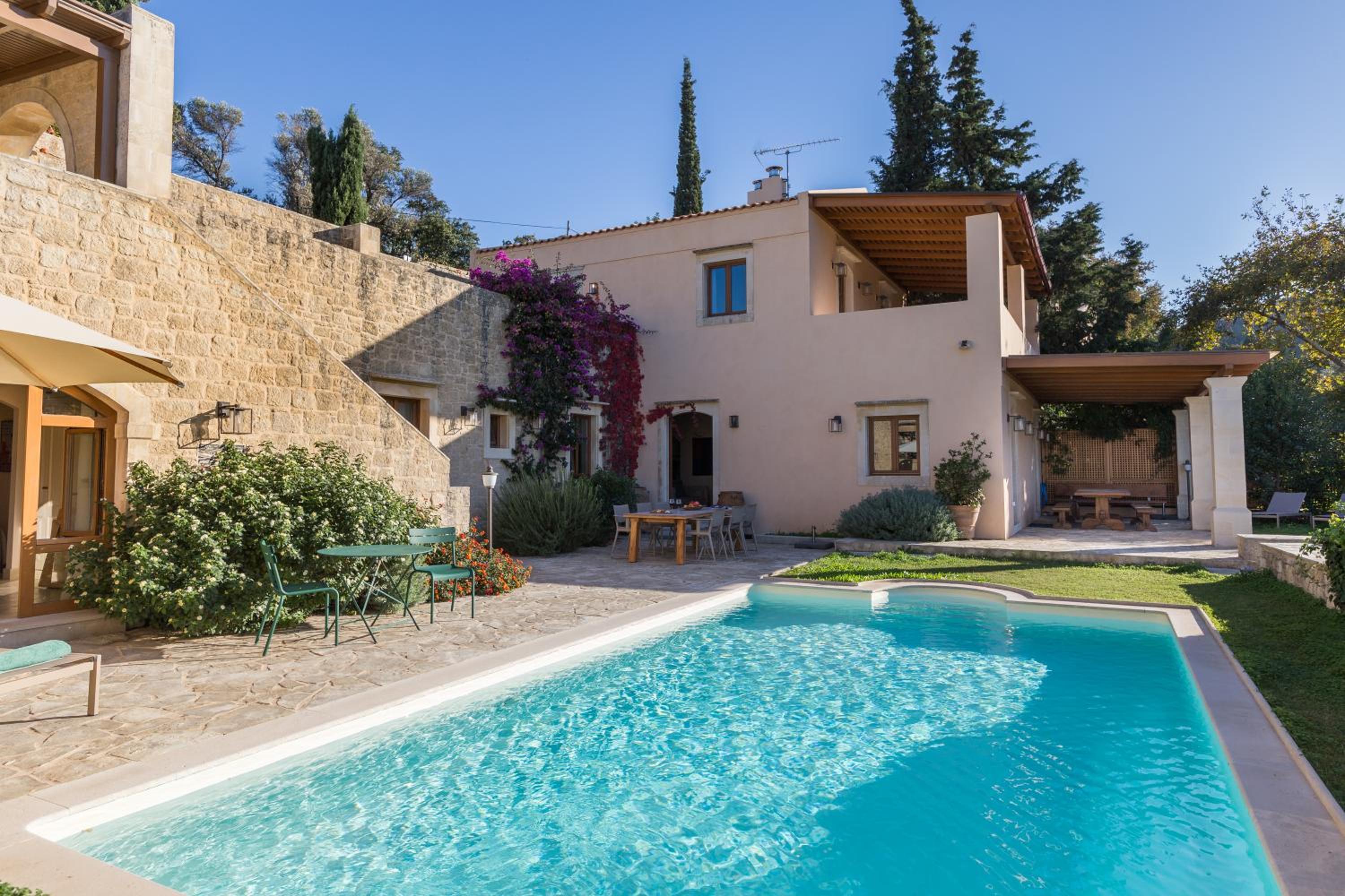 Kapsaliana Village Hotel 14