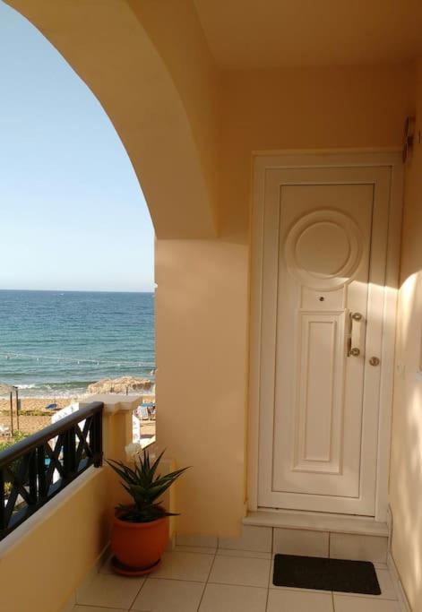 'Sky and Sea 1' Apartment view 4
