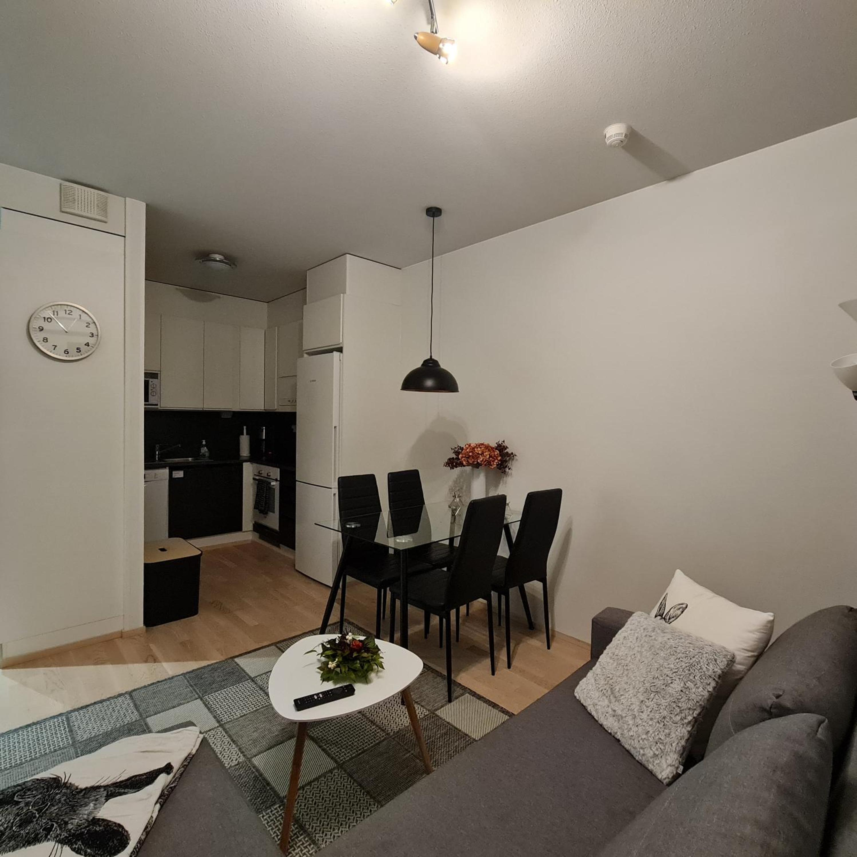 Lakeland Apartments view 2