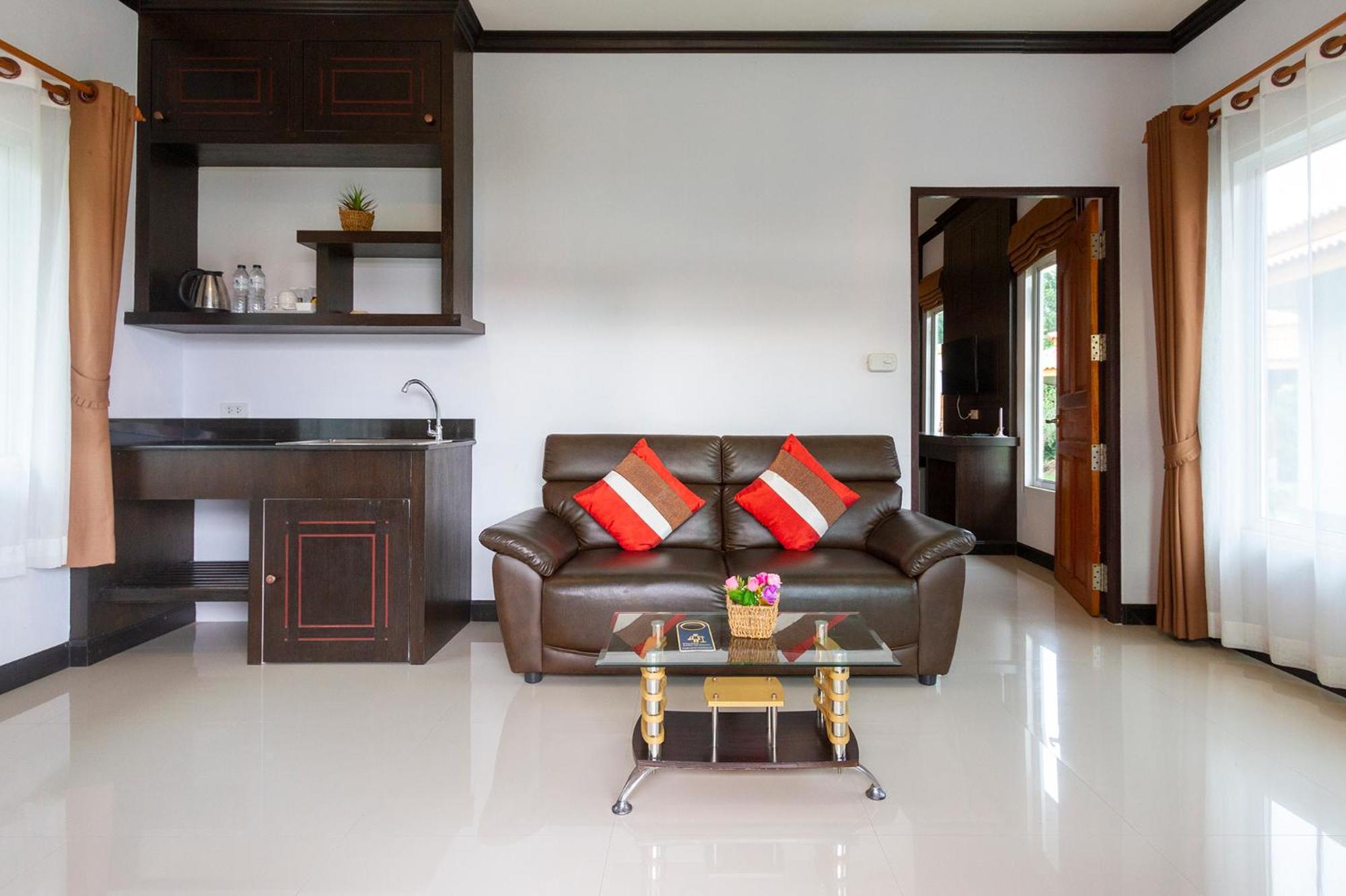 Lanta Lapaya Resort