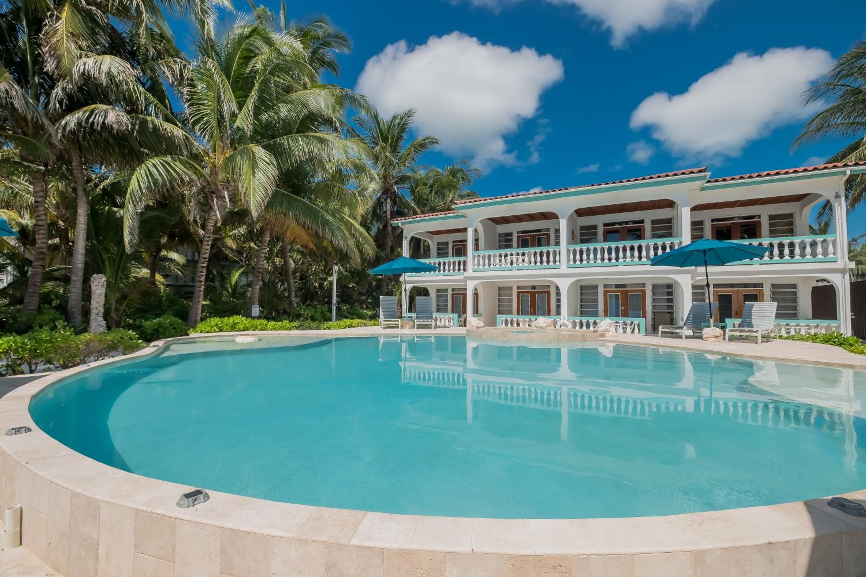 Coral Bay Villas