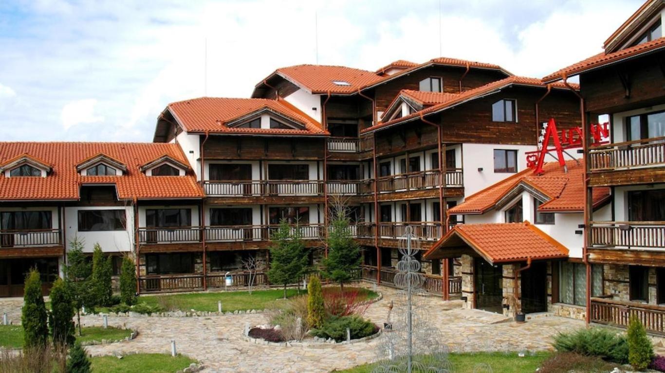Photo 8