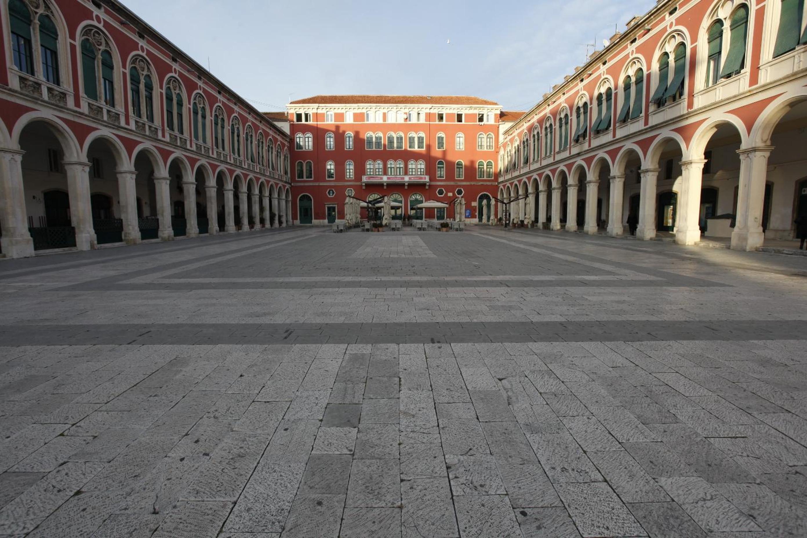 Hotel Priuli Luxury Rooms - Image 1