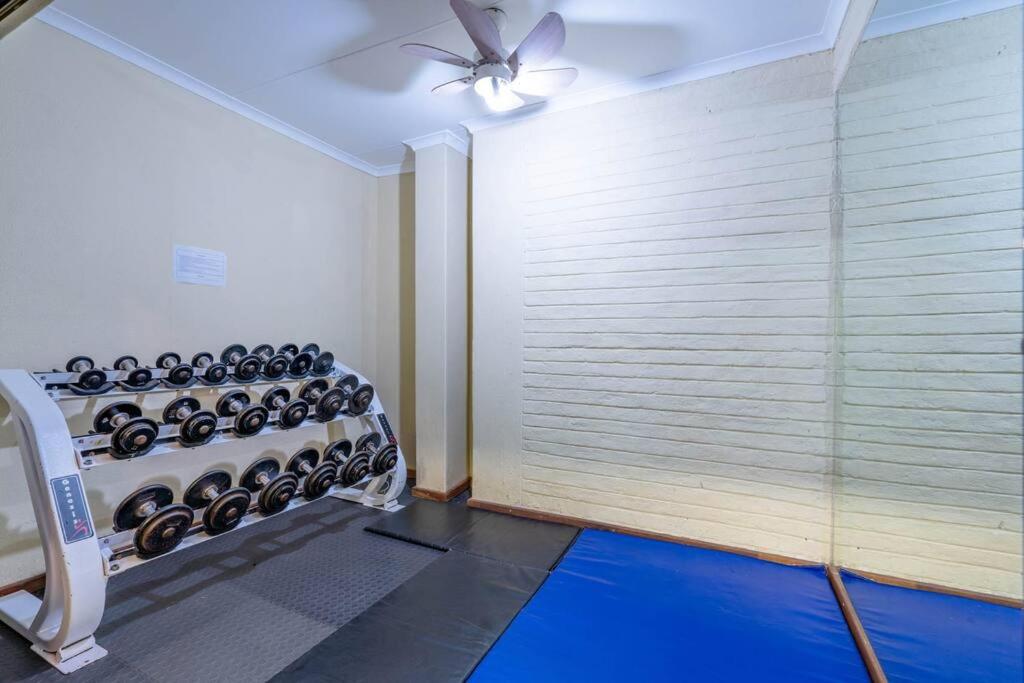 Johannesburg Vacations - Lovely 2 bedroom unit in the heart of Melville 127 - Property Image 9