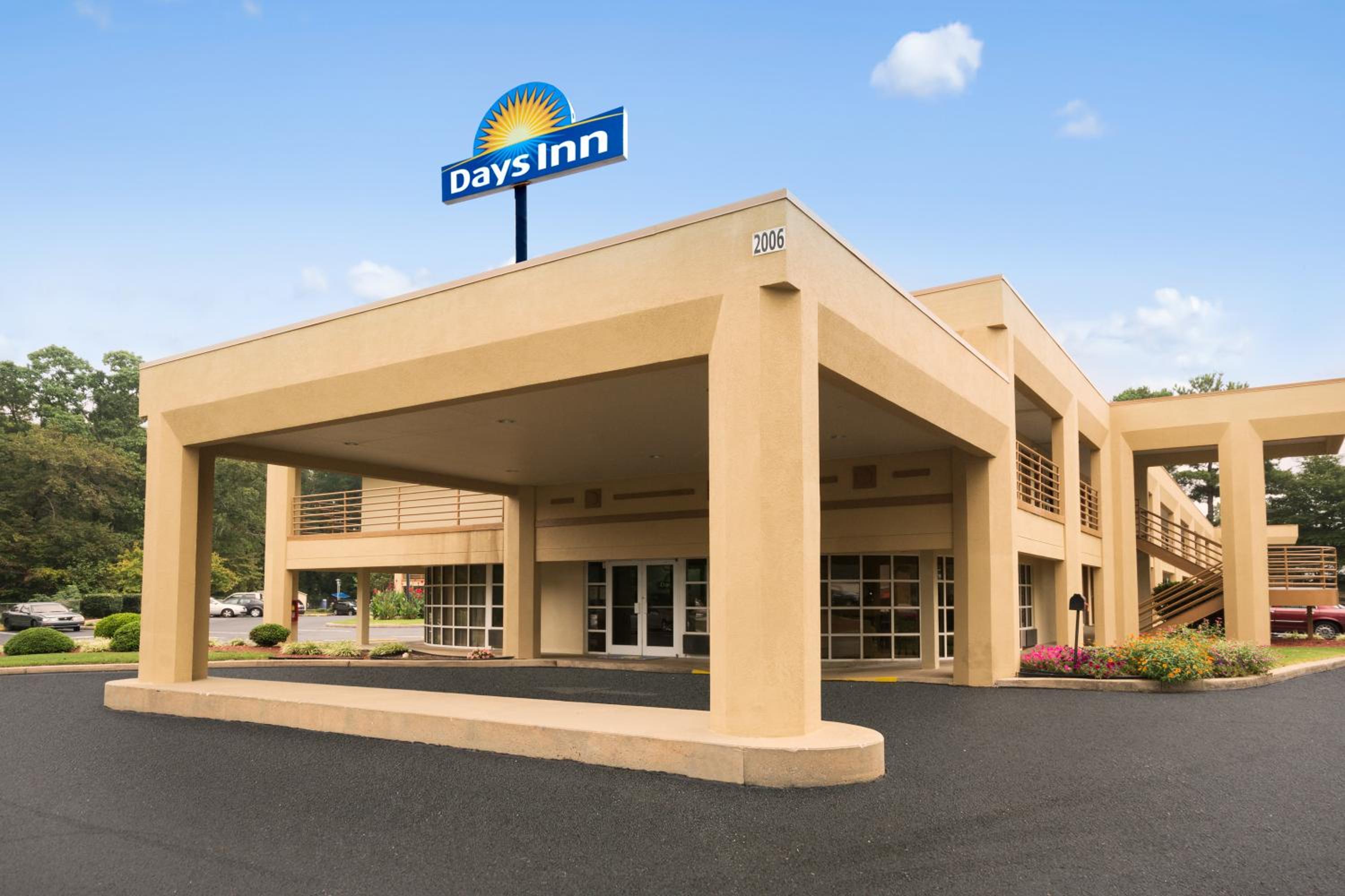 Days Inn by Wyndham Atlanta Stone Mountain - Property Image 9