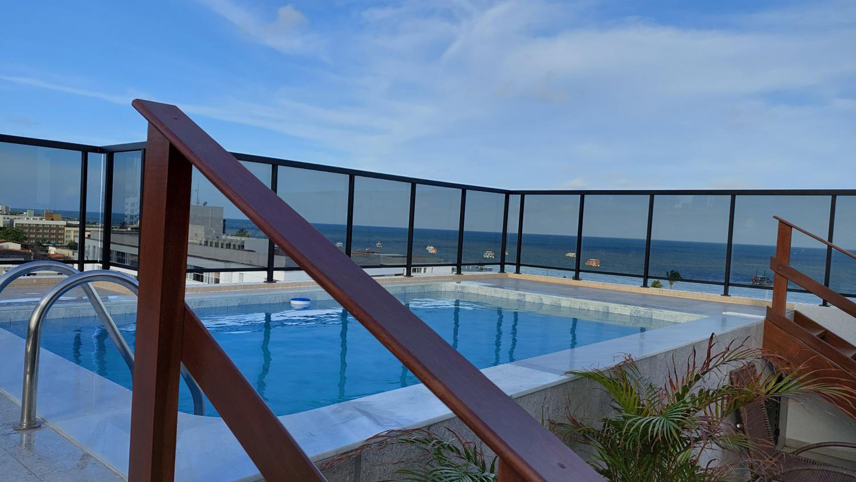 Cabo Branco, 70 m da praia de Tambaú