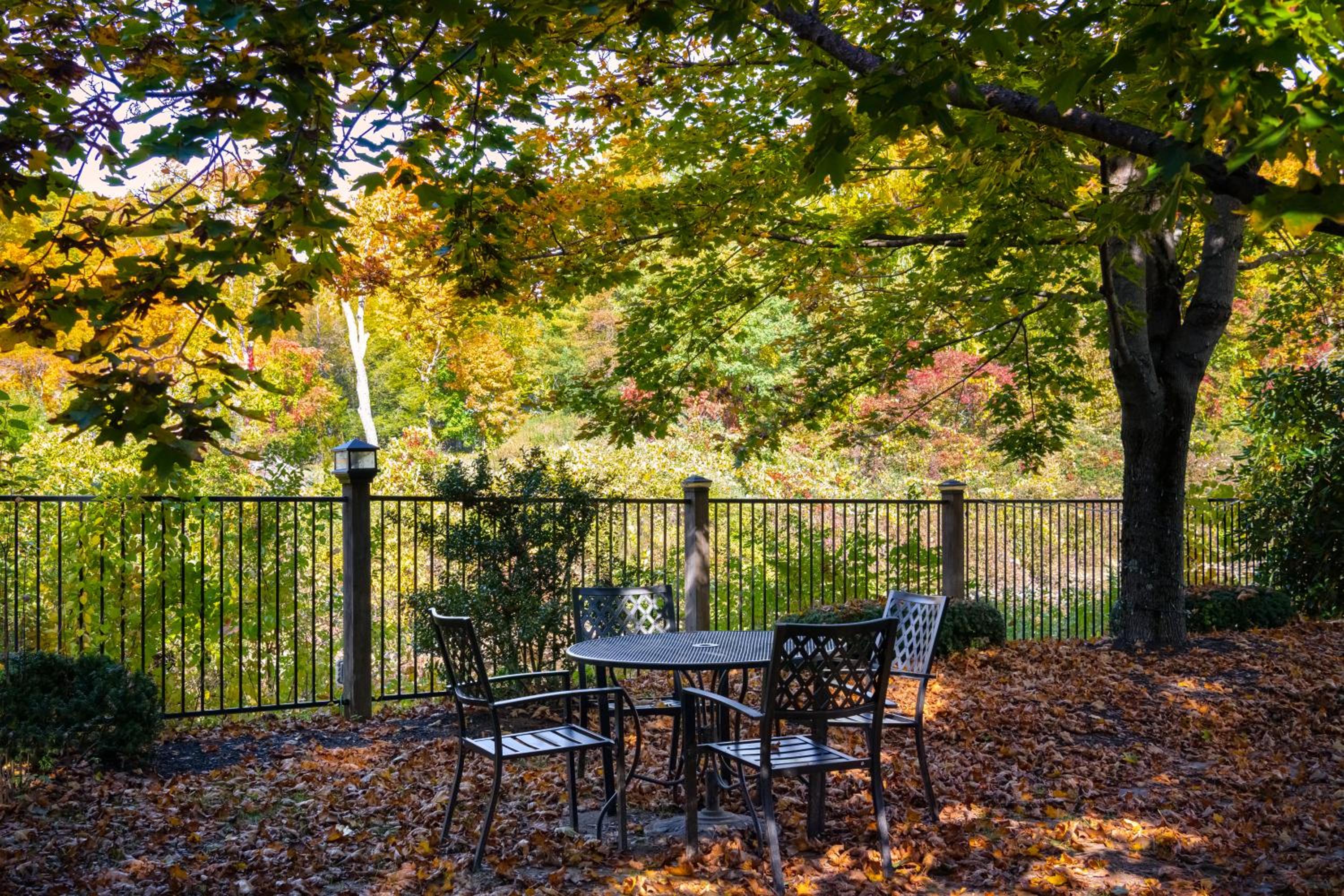 Riverhouse by Weekender formerly Jack Daniels Inn
