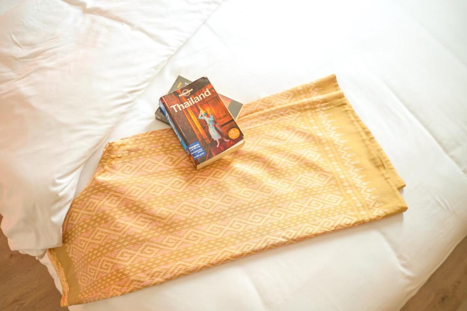 YAKTHAI POSHTEL