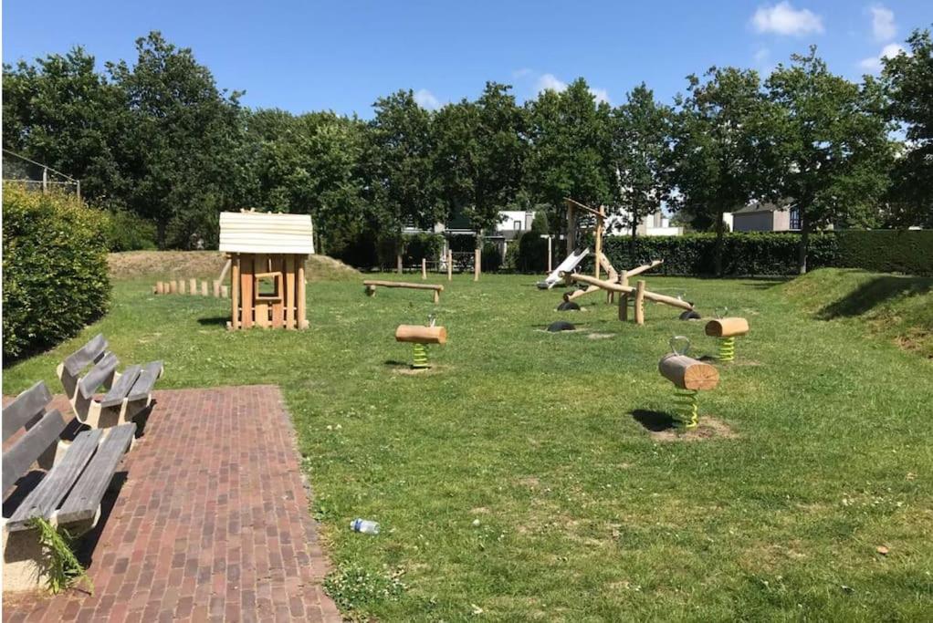 HÜBSCHES FERIENHAUS IN OUDDORP - fußläufig zum Strand und Zentrum