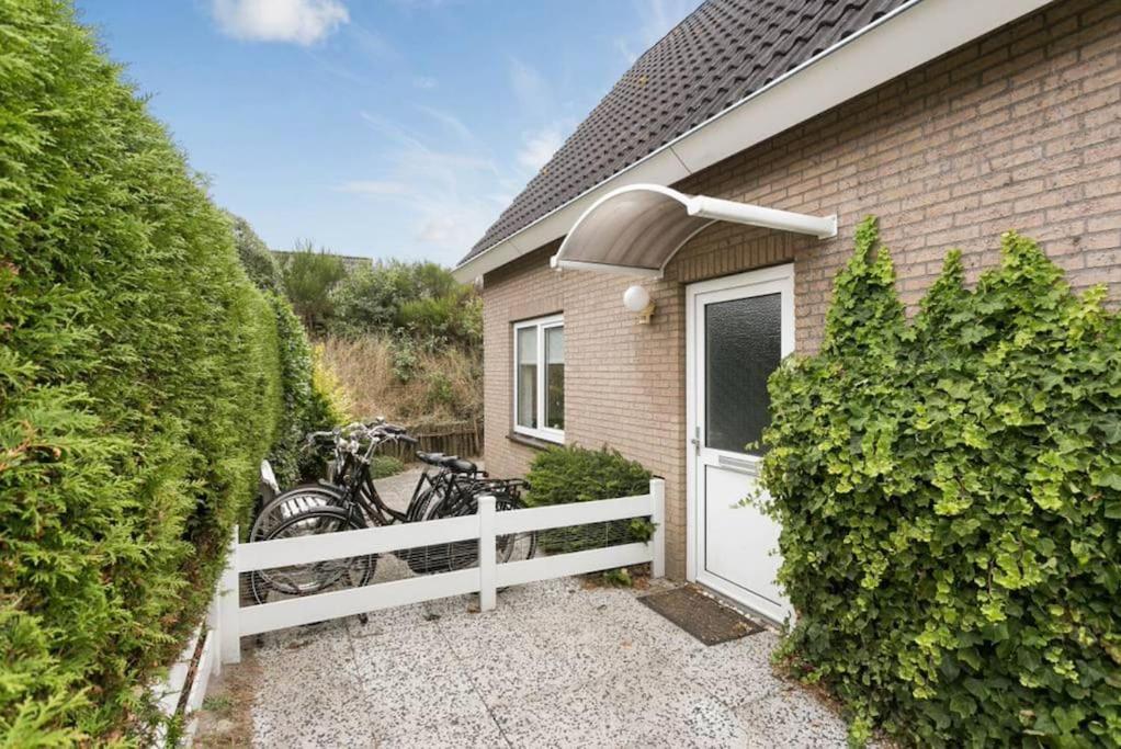 HÜBSCHES FERIENHAUS IN OUDDORP - fußläufig zum Strand und Zentrum