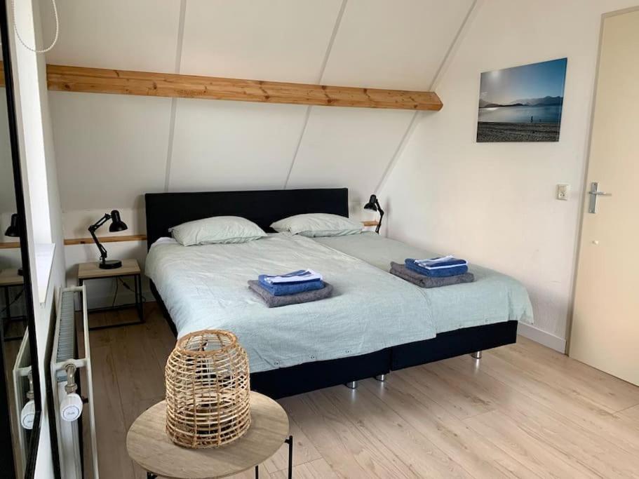 HÜBSCHES FERIENHAUS IN OUDDORP - fußläufig zum Strand und Zentrum