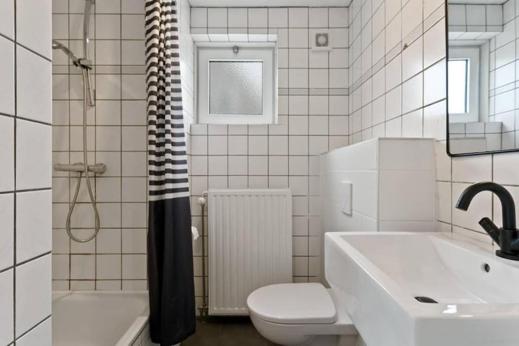 HÜBSCHES FERIENHAUS IN OUDDORP - fußläufig zum Strand und Zentrum