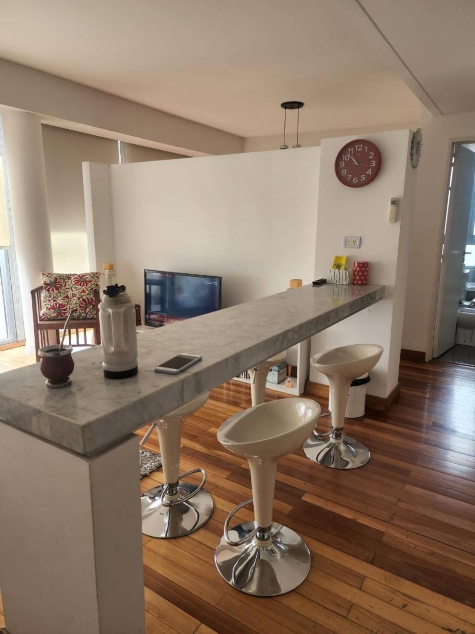 Apartamento Av kennedy y Cerviño a metros embajada EEUU view 4