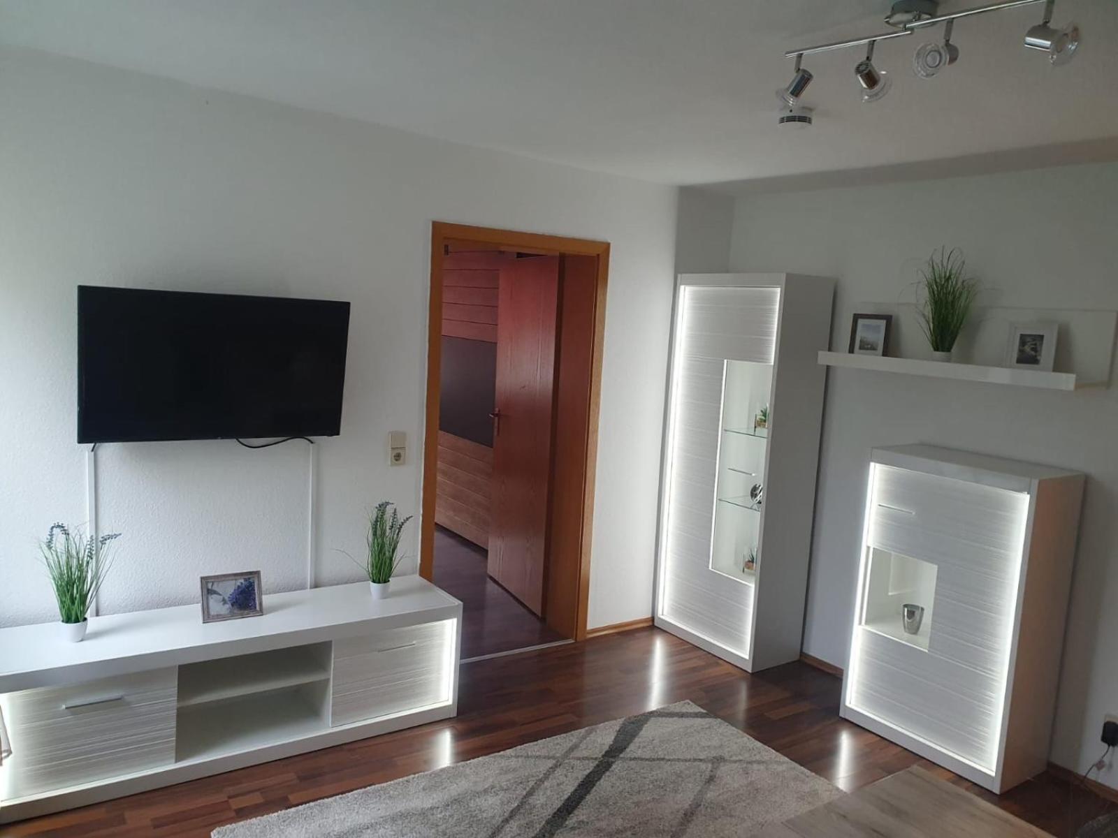 Ferienwohnung, Apartment, Monteurwohnung mit Klimaanlage Wettin-Löbejün