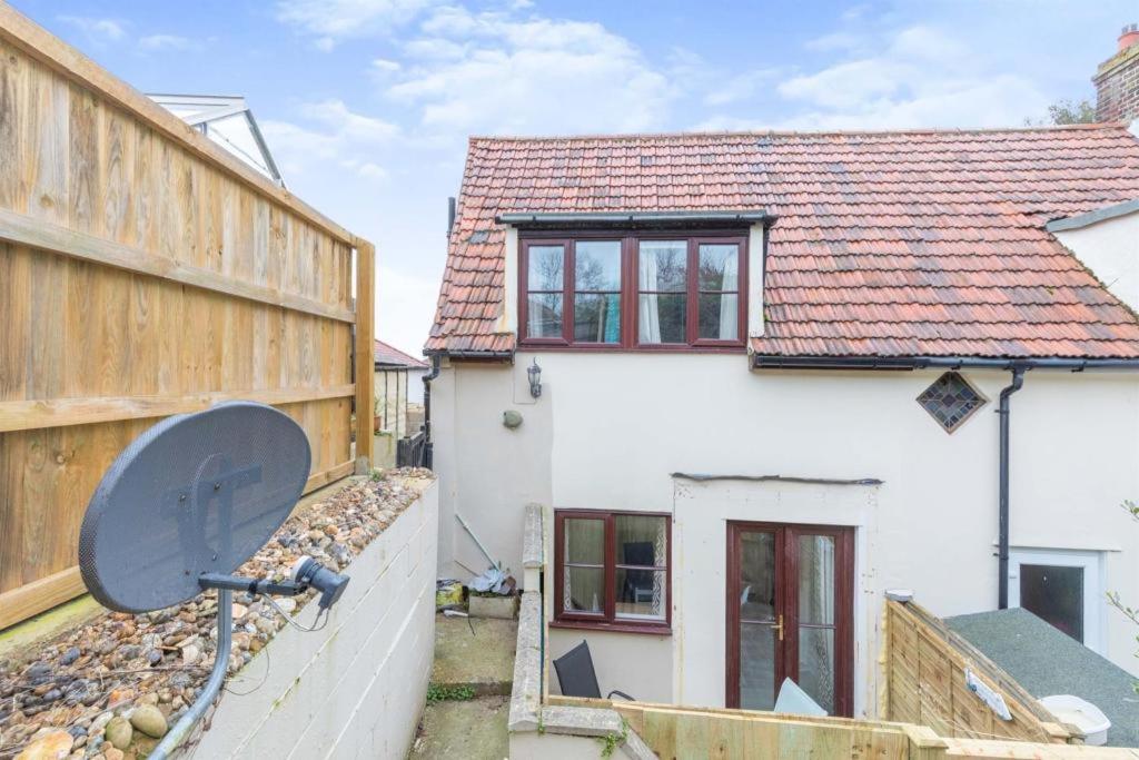 5 Stable Cottages , Hartington Road, Cromer.North Norfolk. NR27 0EJ view 5