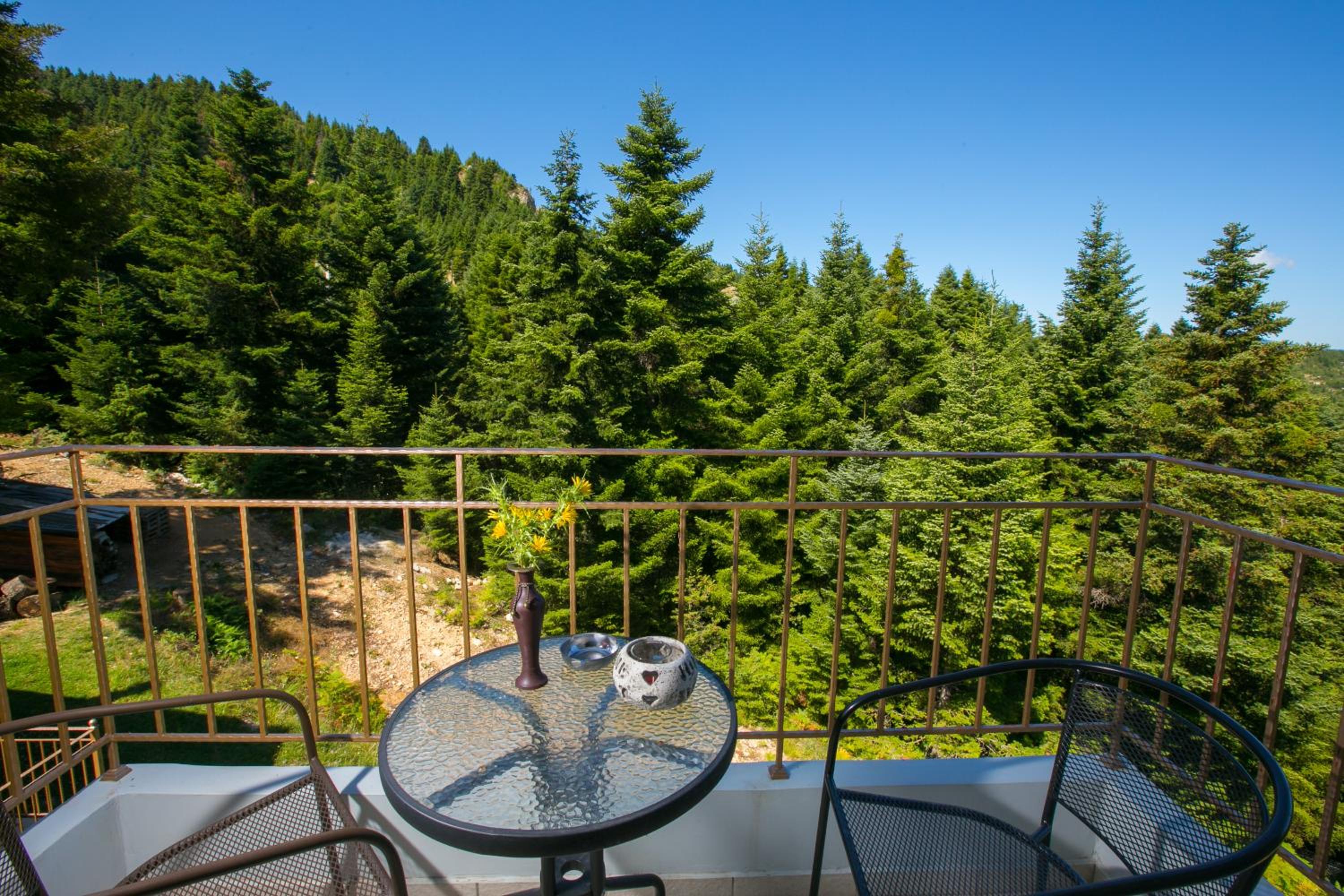 Anavasi Mountain Resort