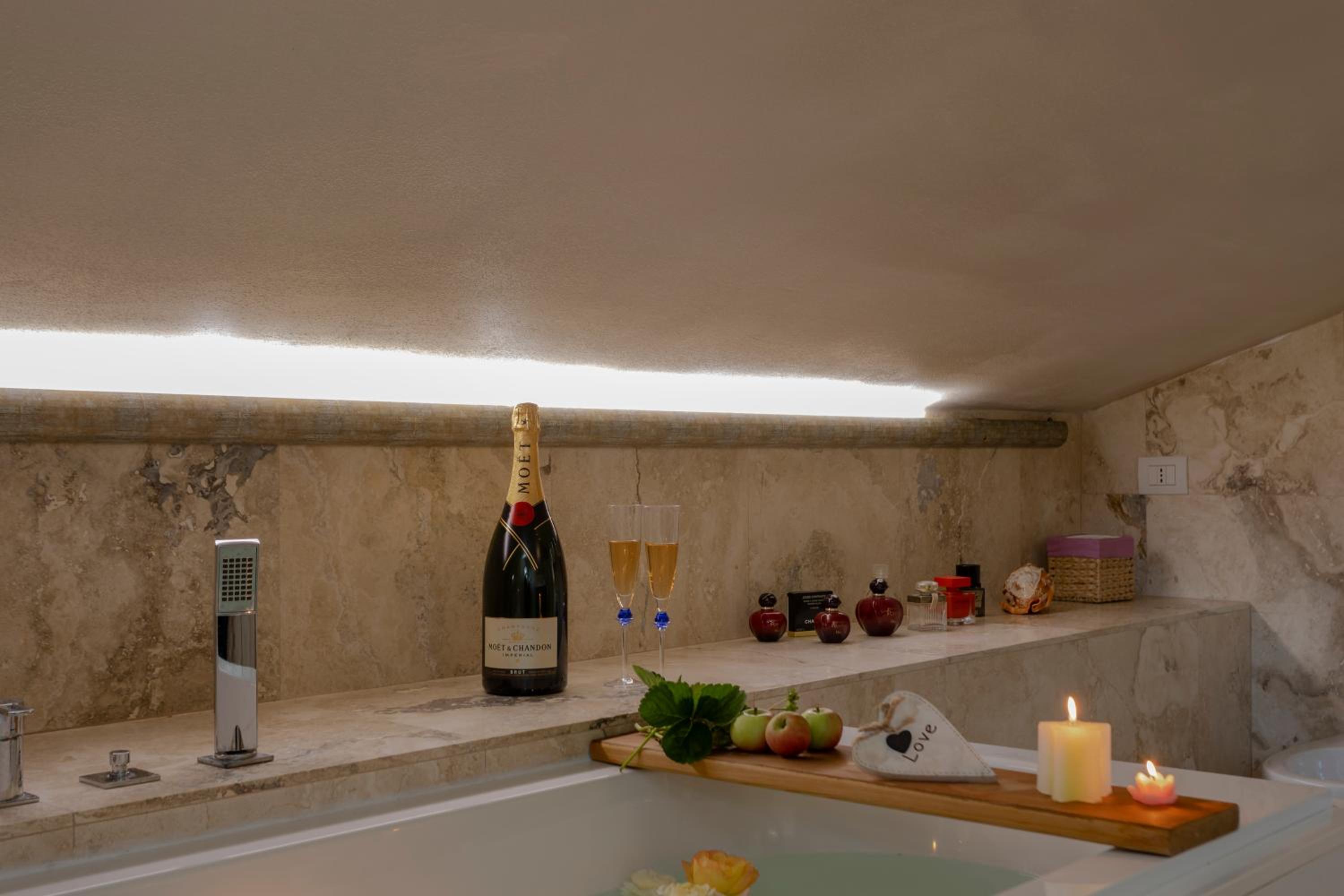 Figline Valdarno Vacations - Villa Siveri - private swimming pool - air con - Property Image 2
