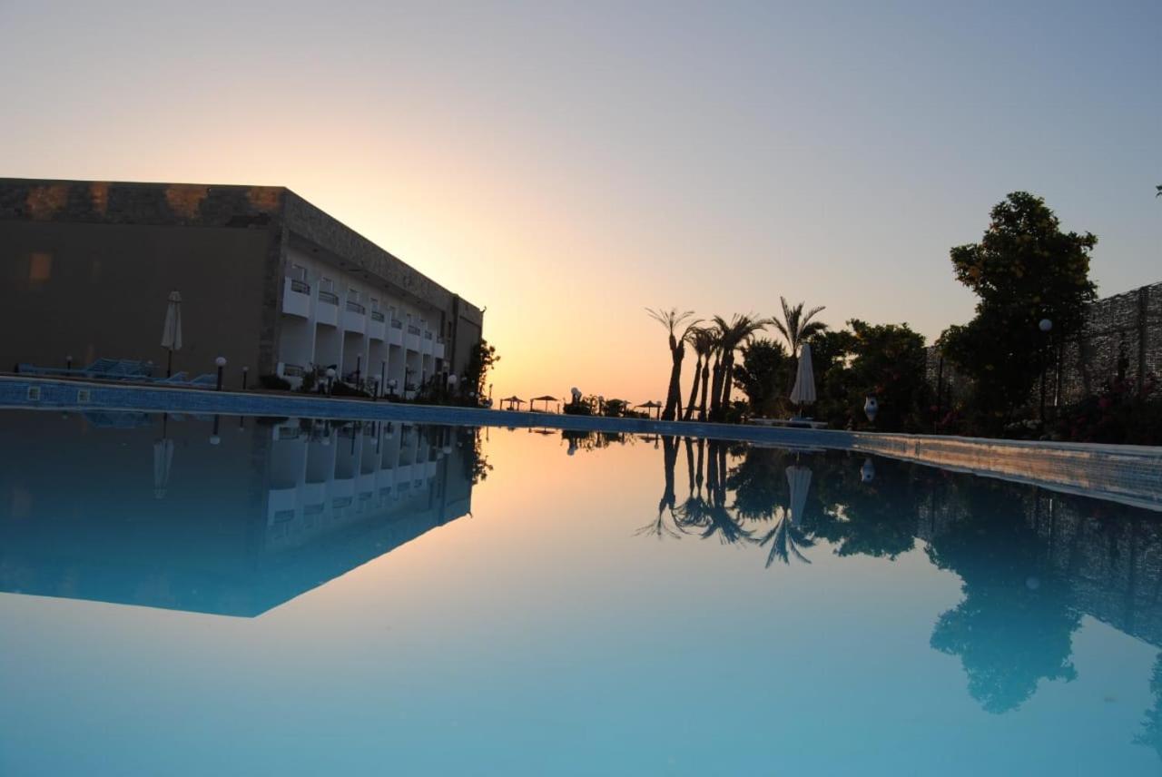 Cecelia resort