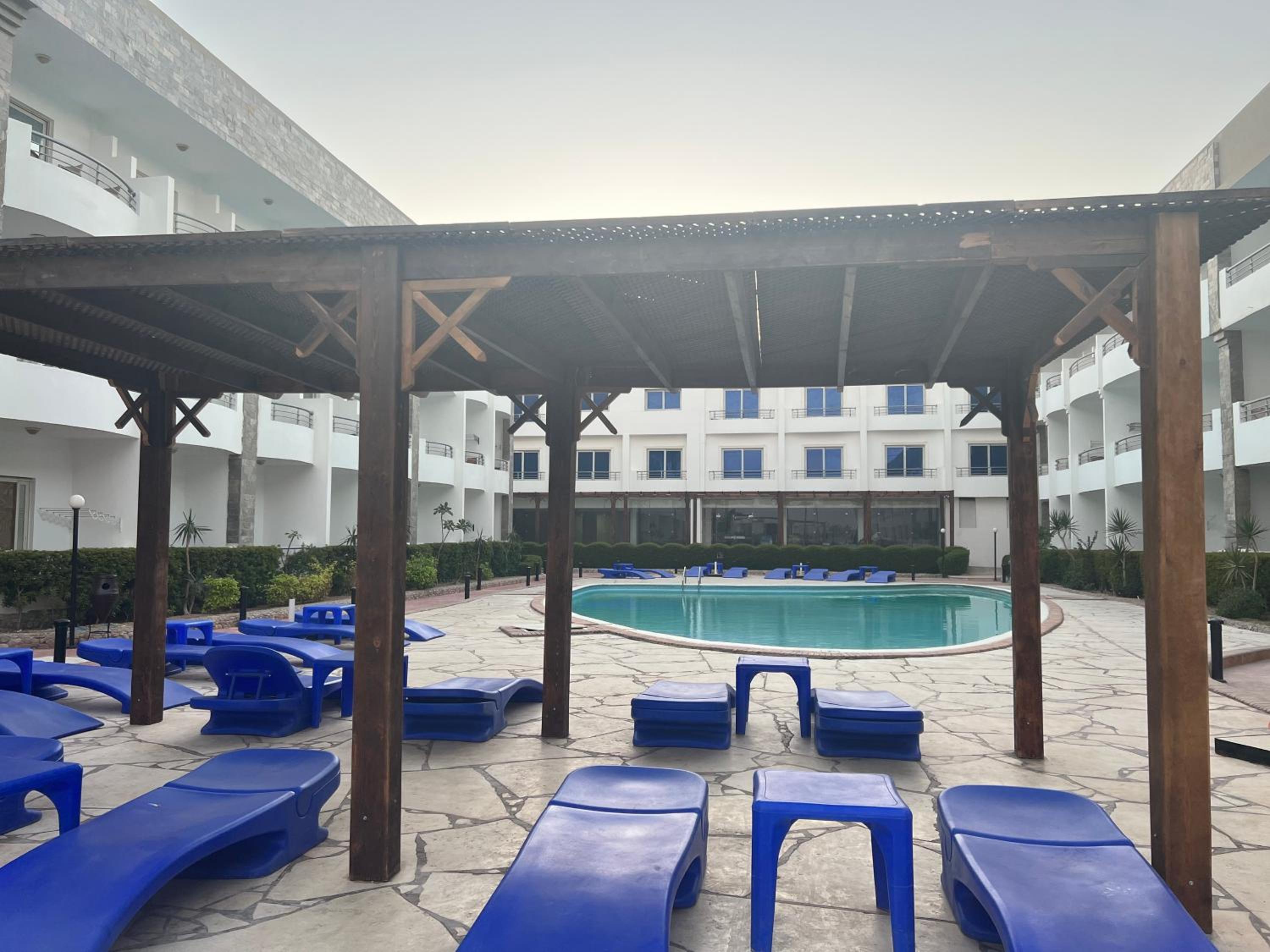 Cecelia resort
