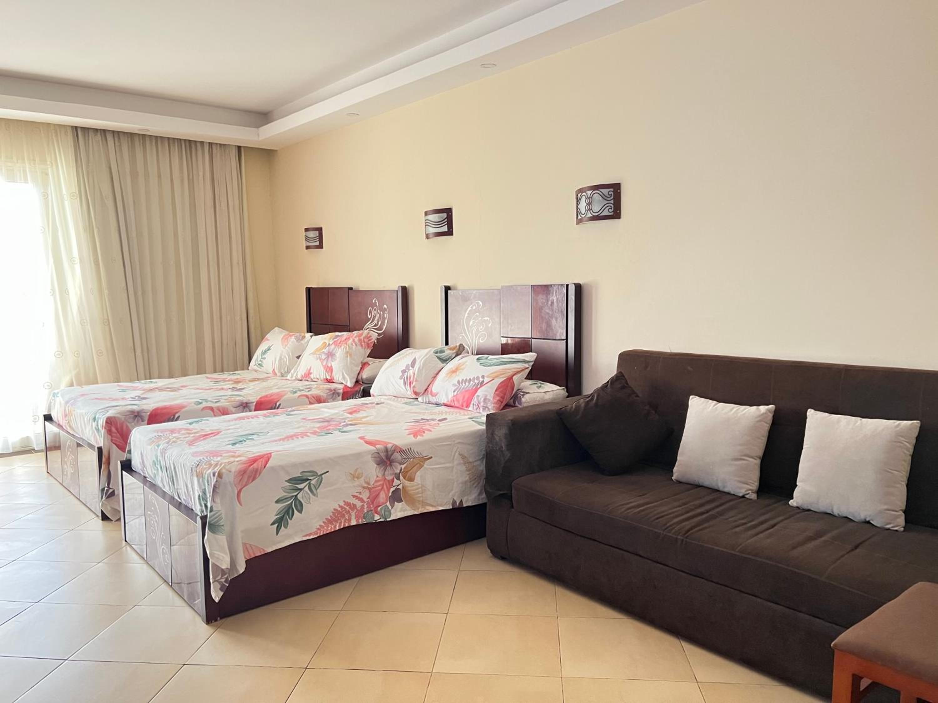 Cecelia resort