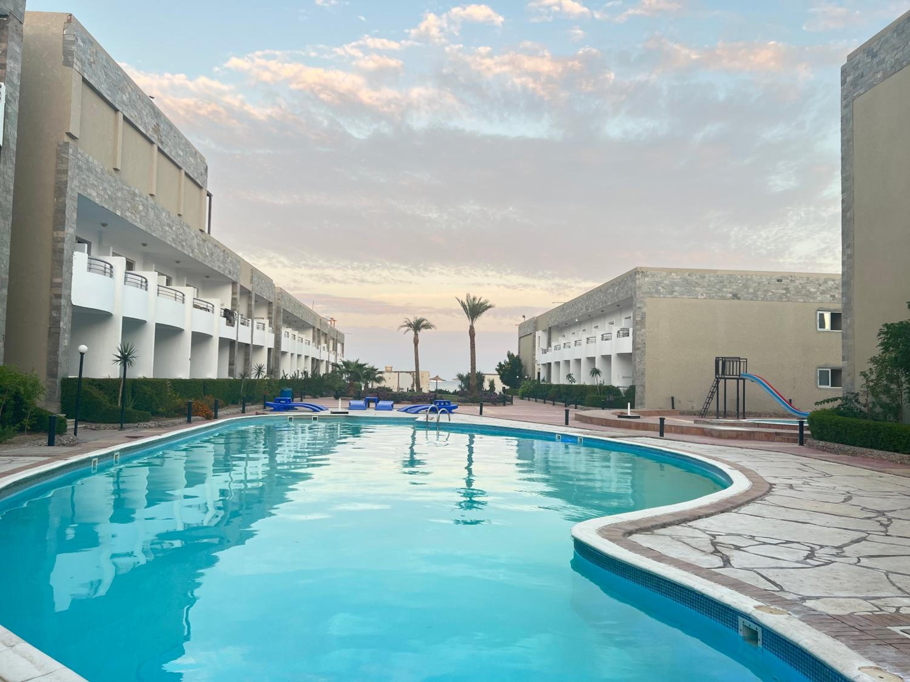 Cecelia resort