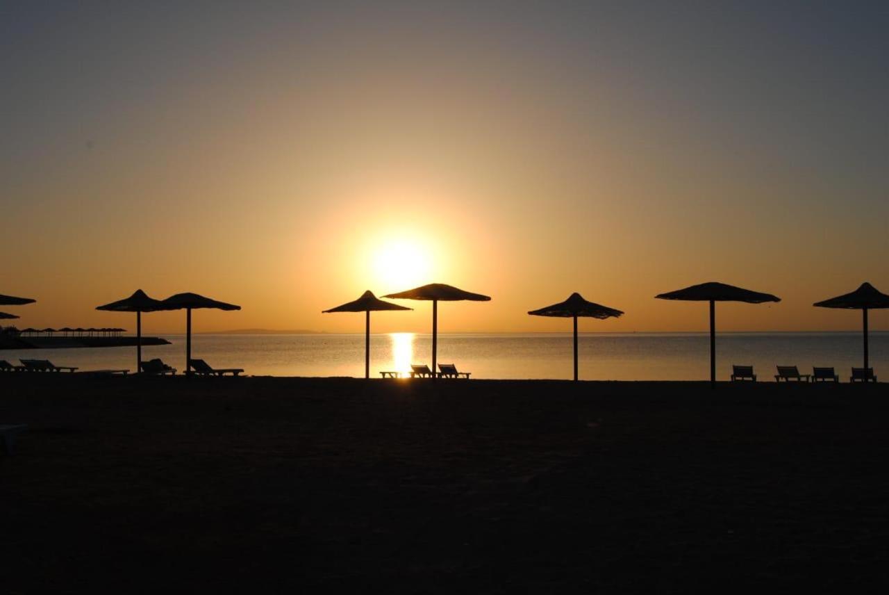 Cecelia resort