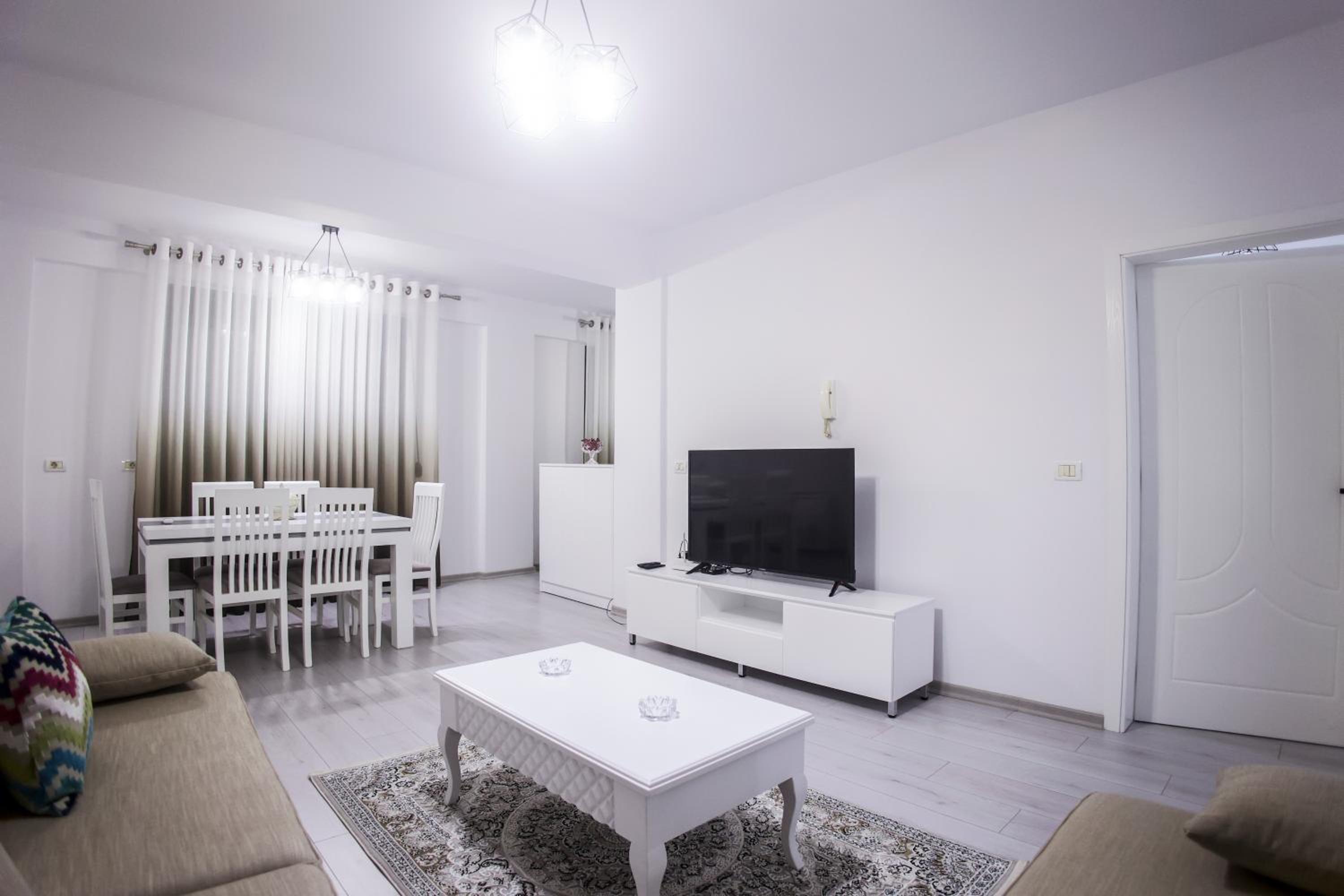 GRANDE APARTMENT KORCE