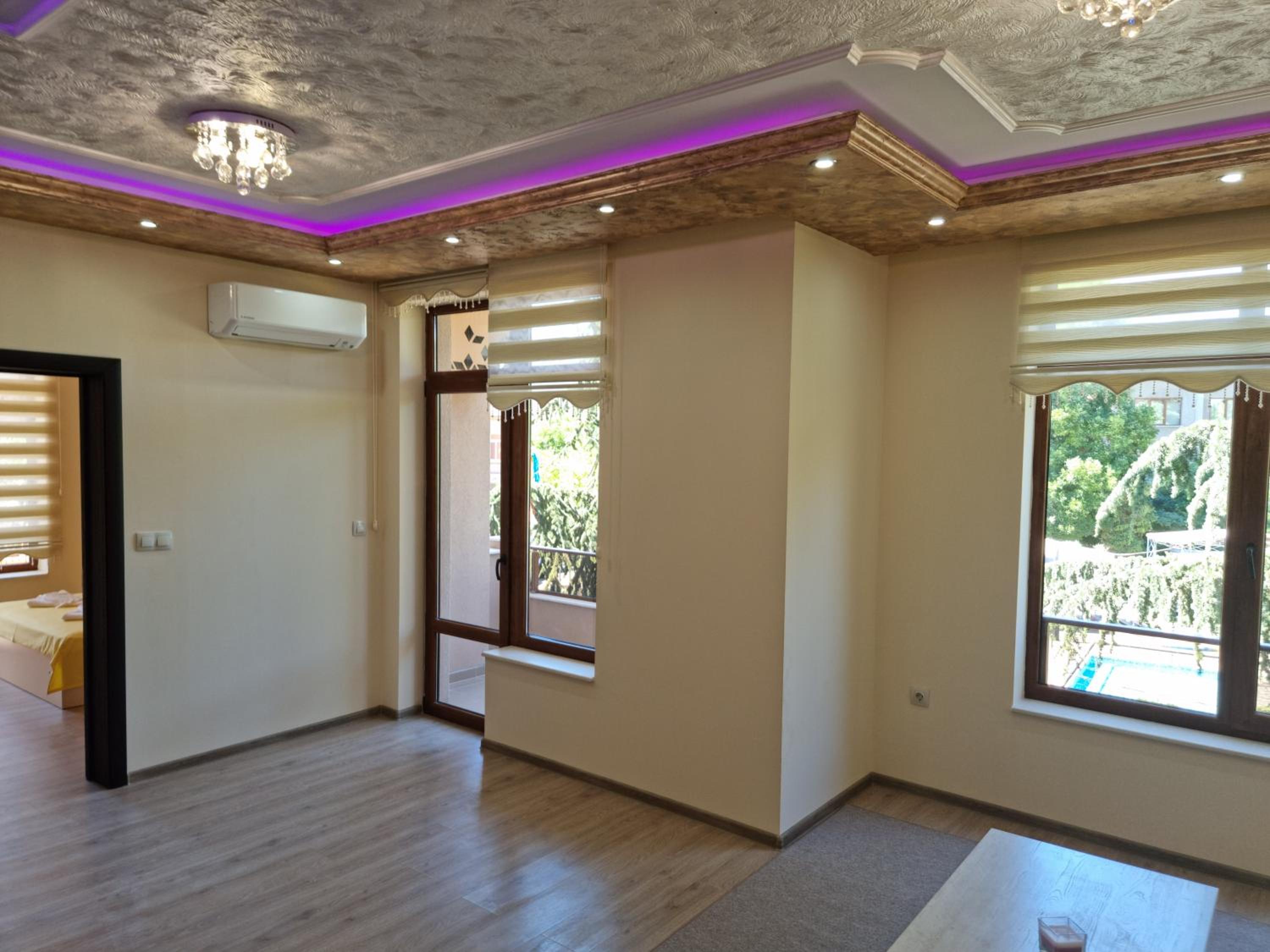 Photo 60