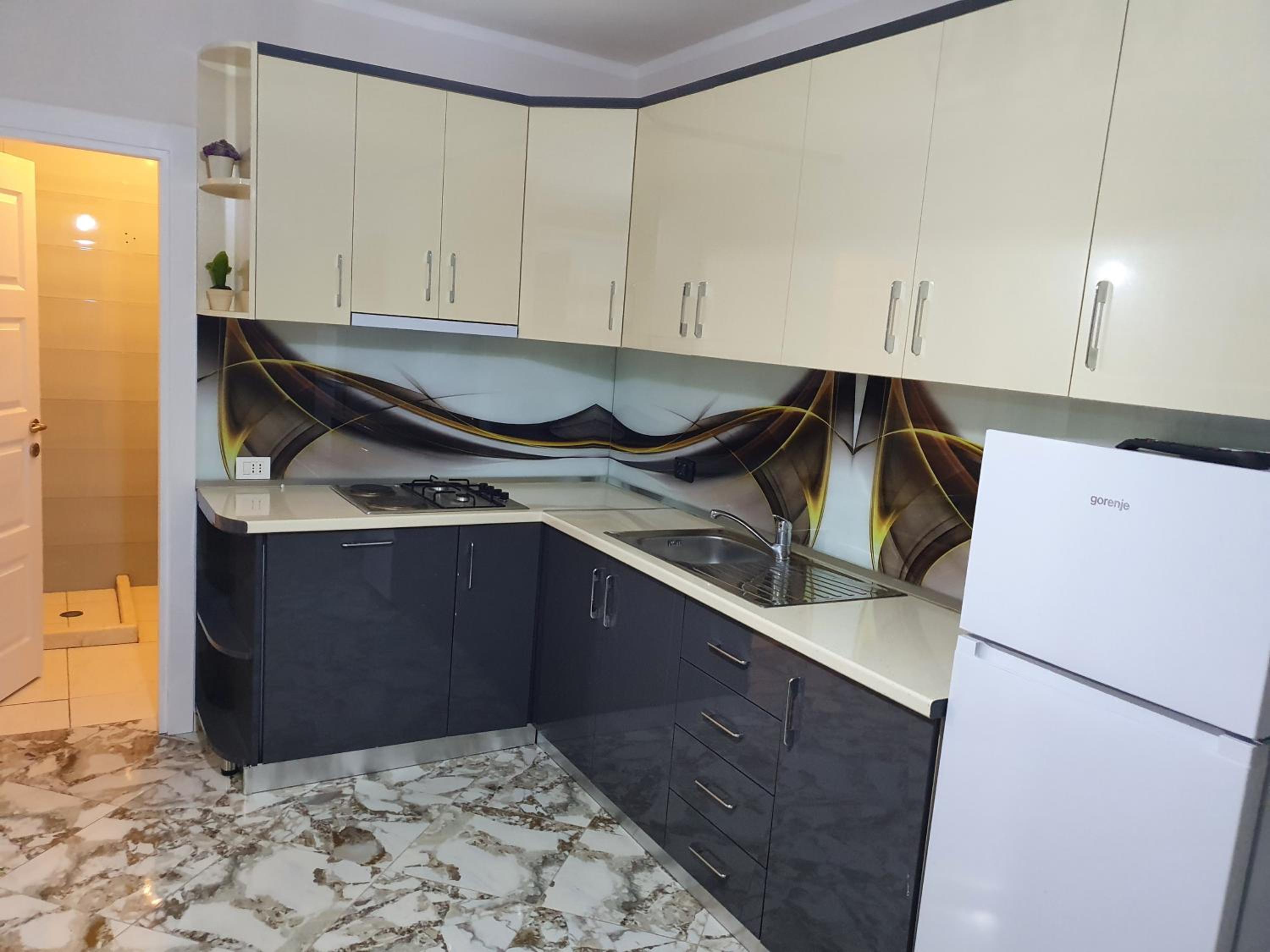 Leonard's Shengjin Apartments photo 5