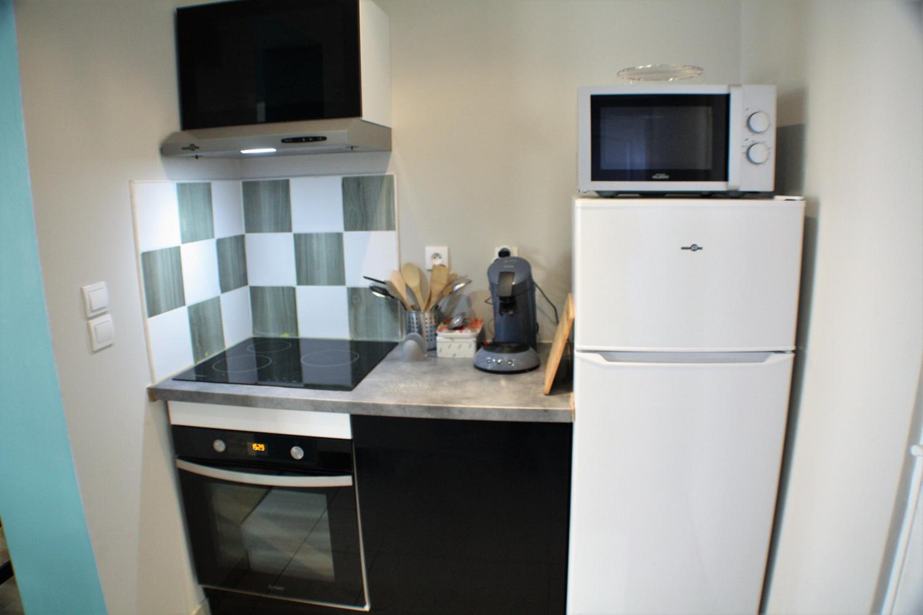 Photo 9