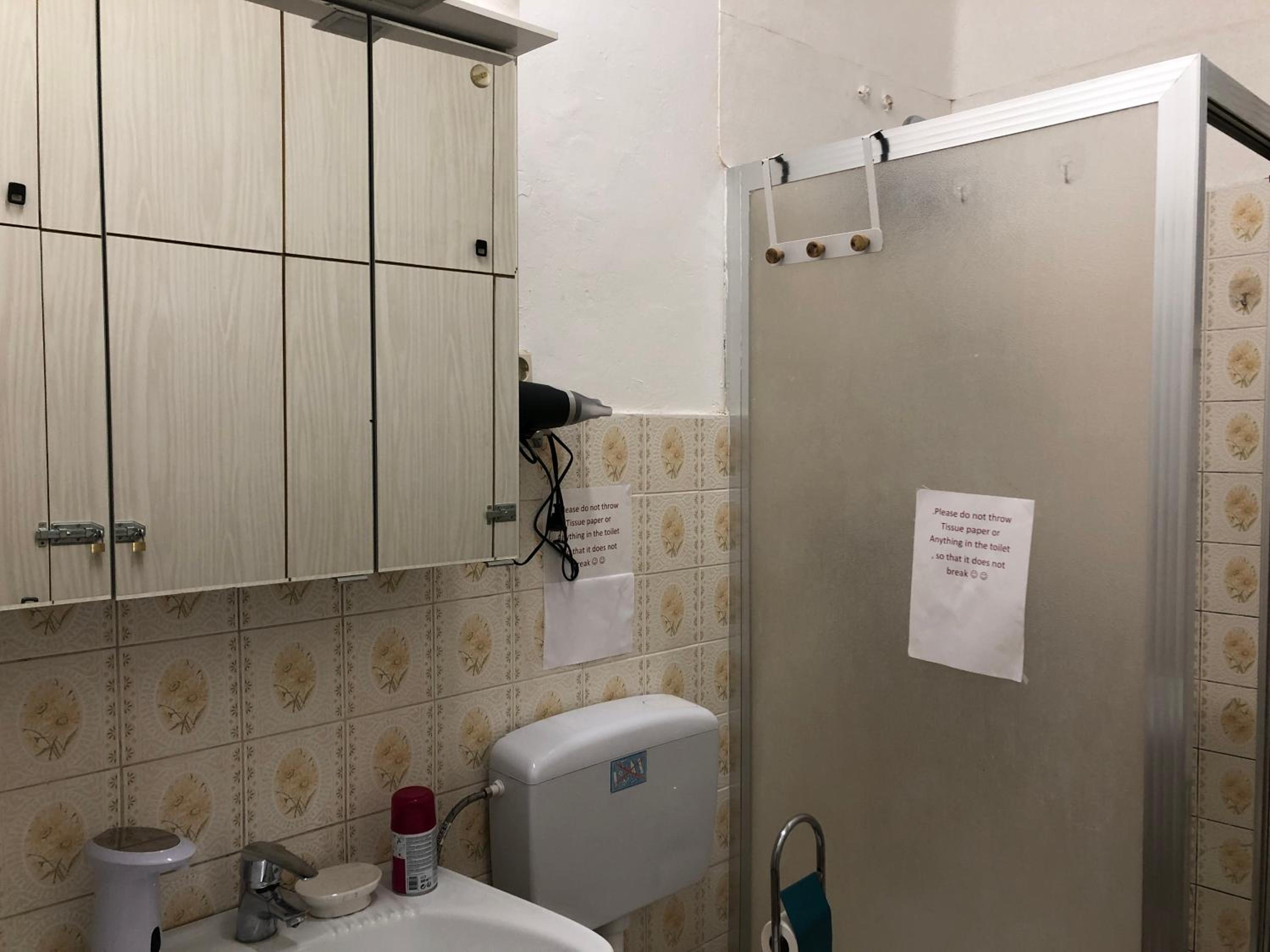 Convenient 3BR Apt. near Danube & Millenium Tower