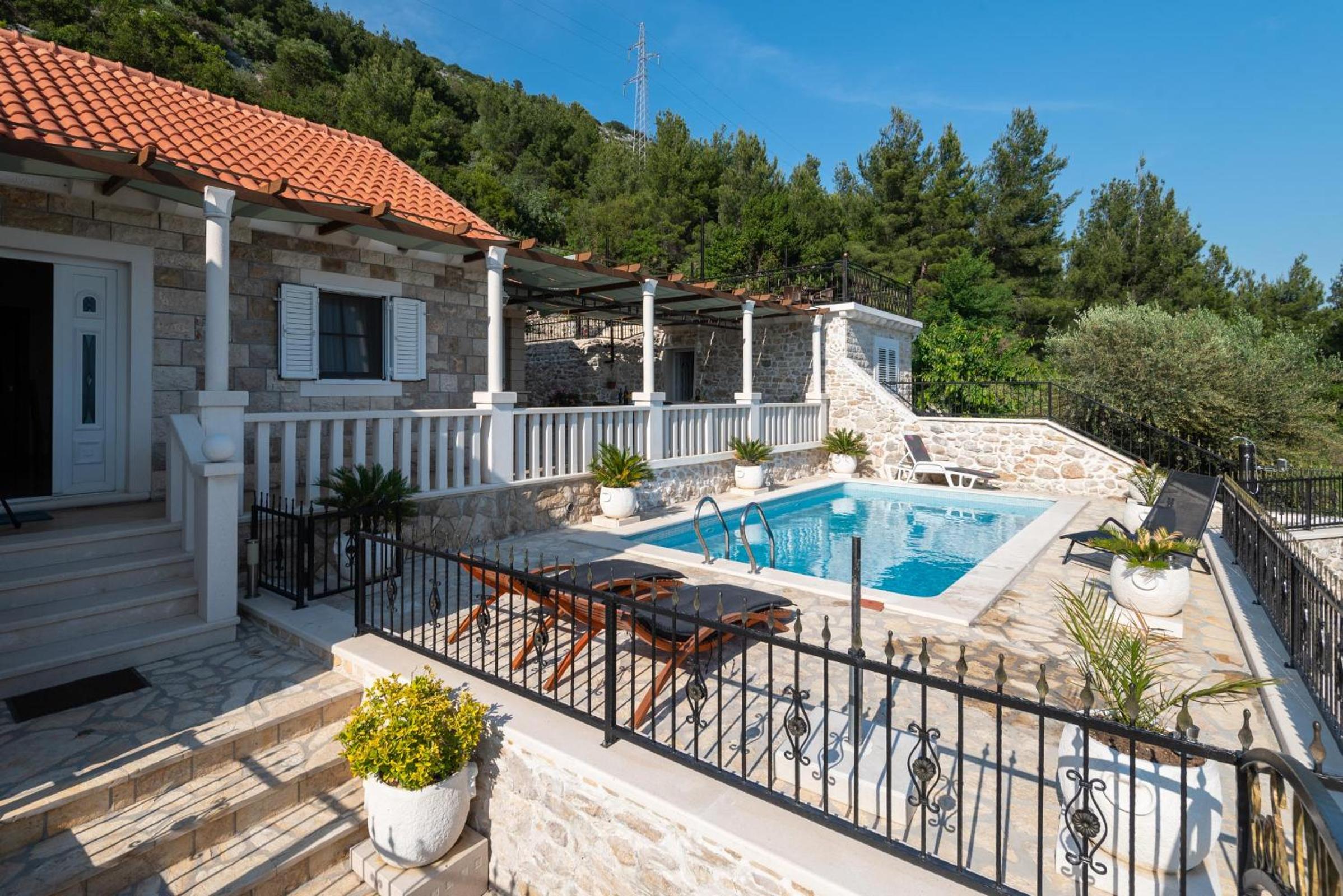 Holiday Villa Natura