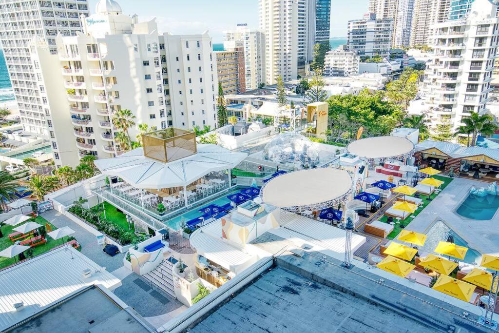 Gorgeous Studio right in the heart of Surfers
