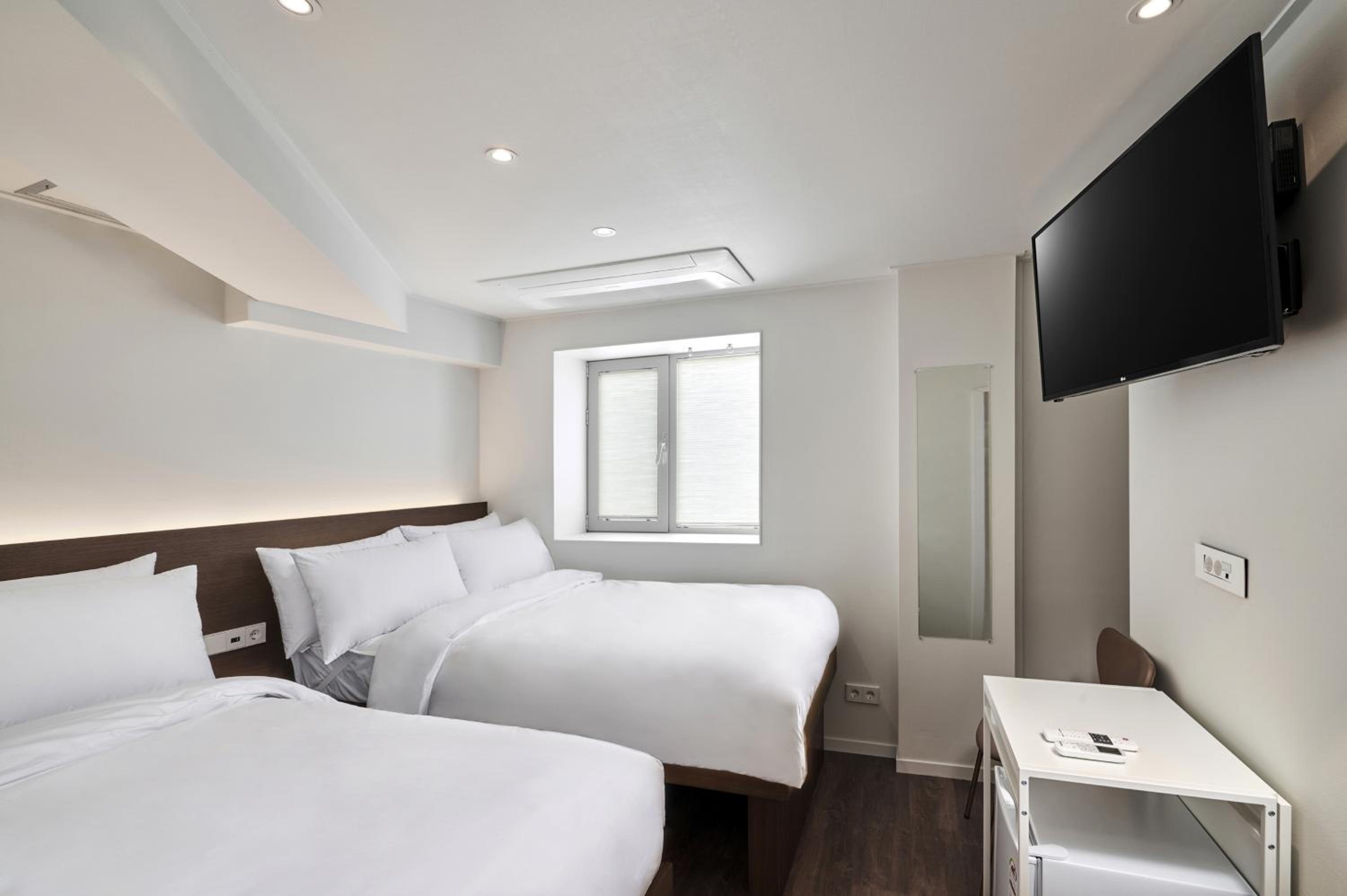 H HOSTEL Itaewon