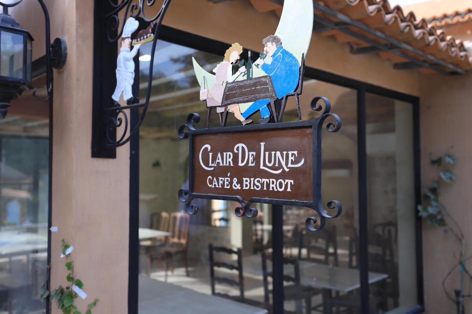 Hotel Moon River Village - Image 1