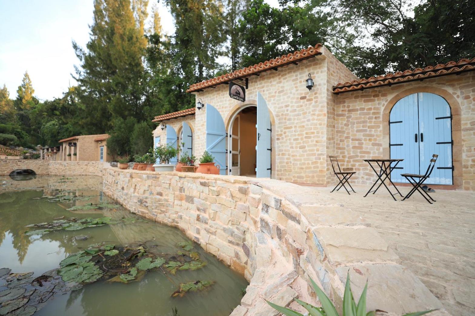 outdoor BBQ area