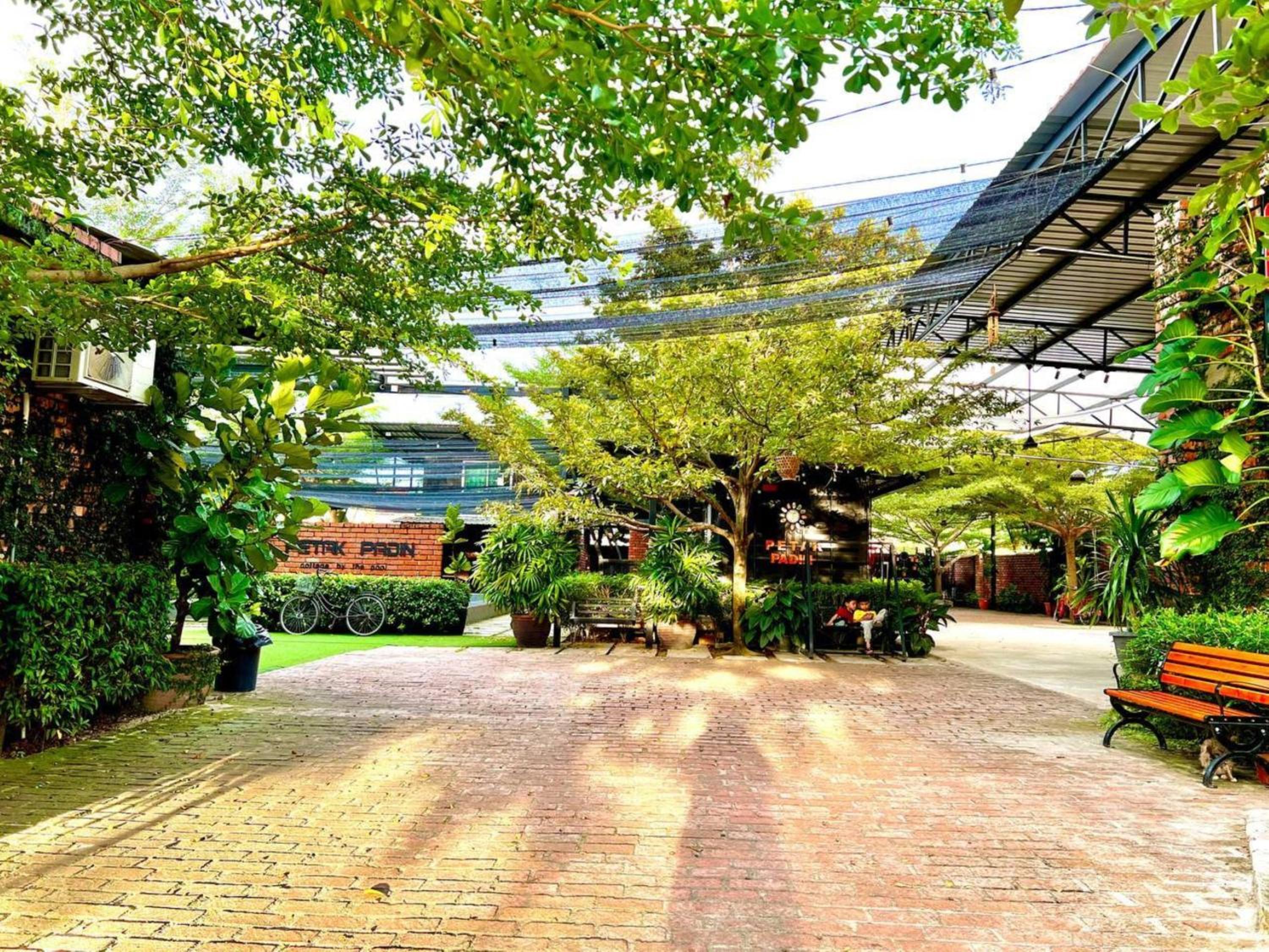 Petak Padin Cottage by The Pool, Kepala Batas Penang
