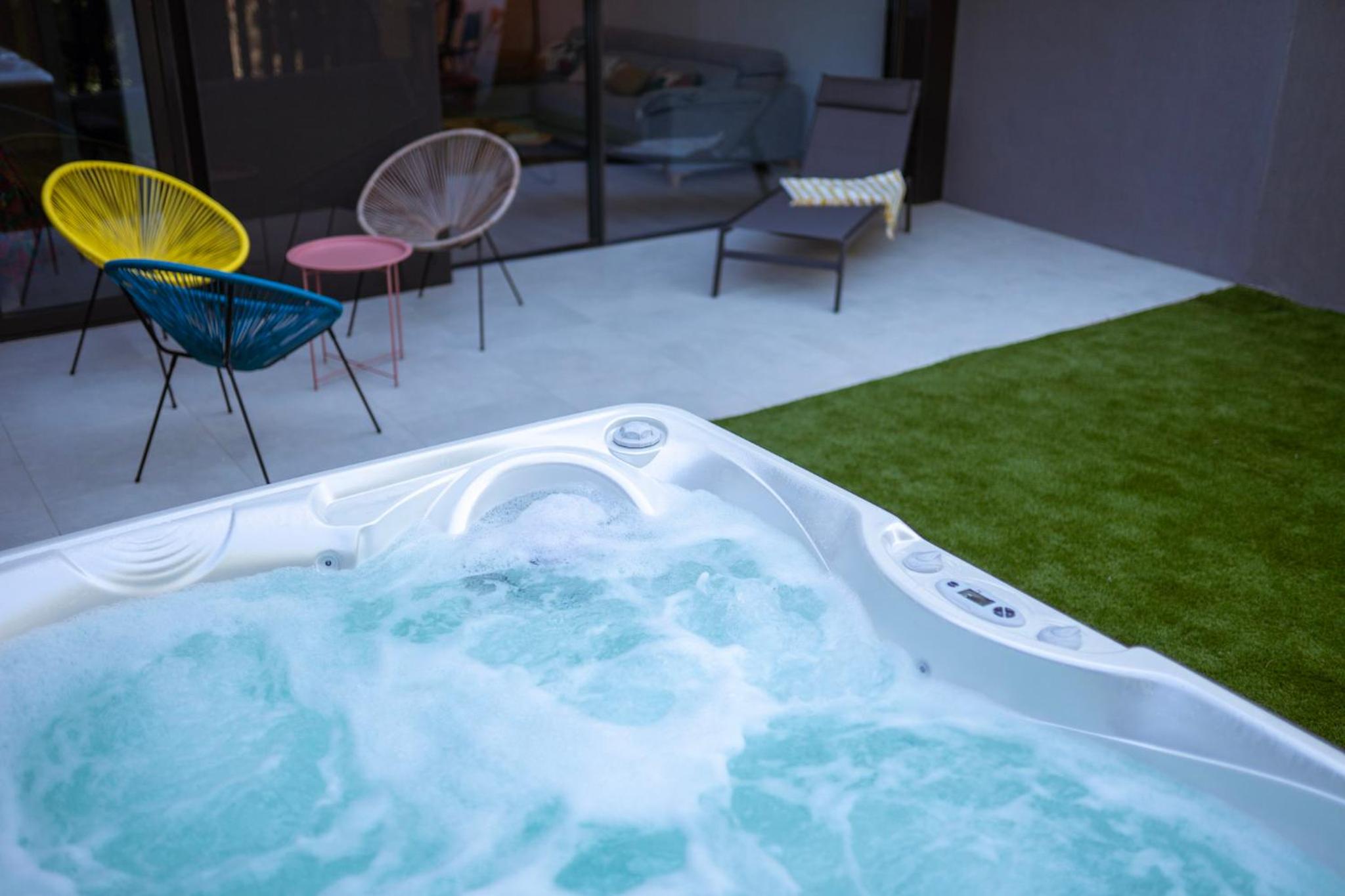 Hotel Casa De Nero - Premium House With Jacuzzi Next To Golf Course