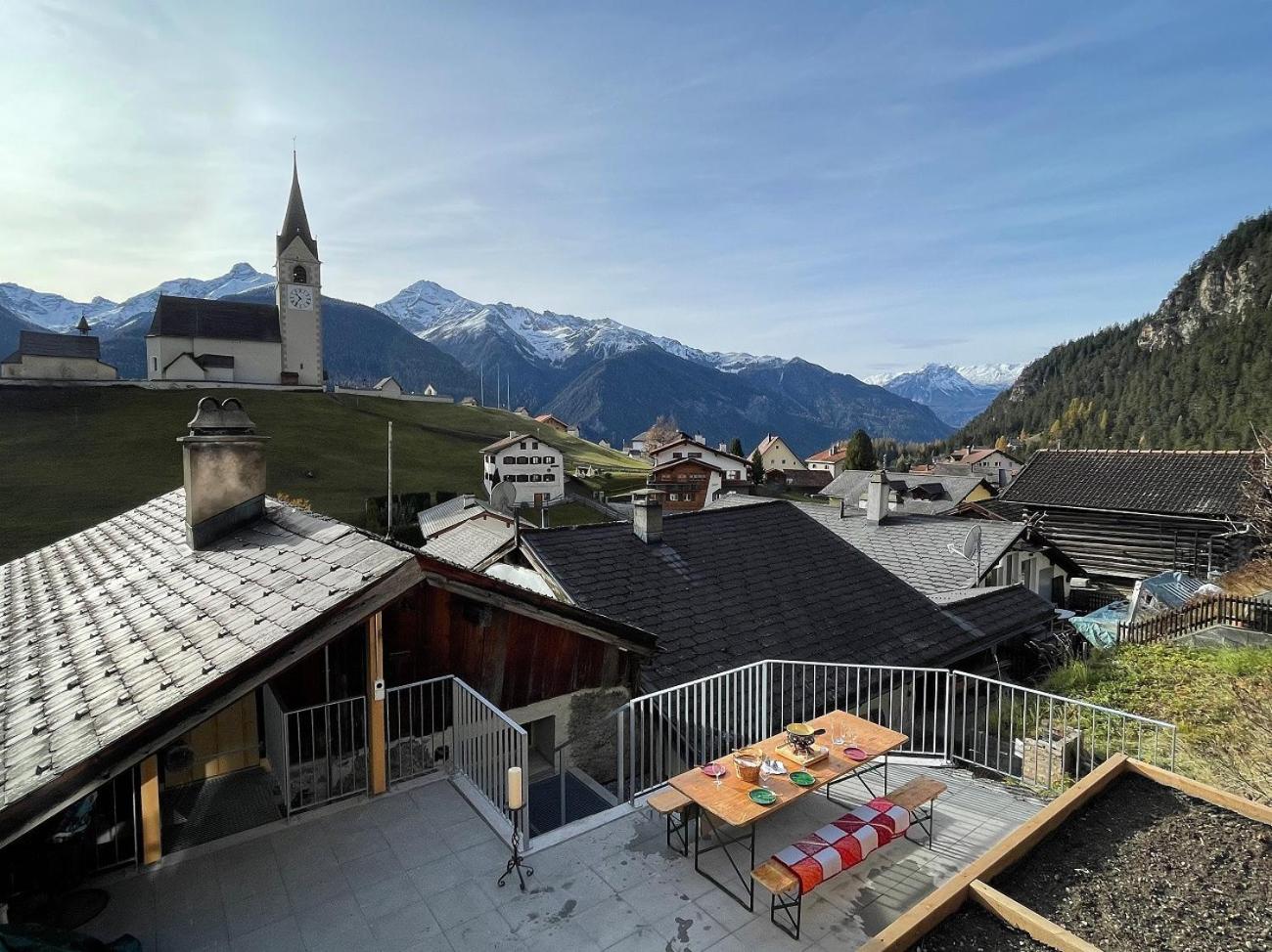 Large alpine house for 10 with panoramic view