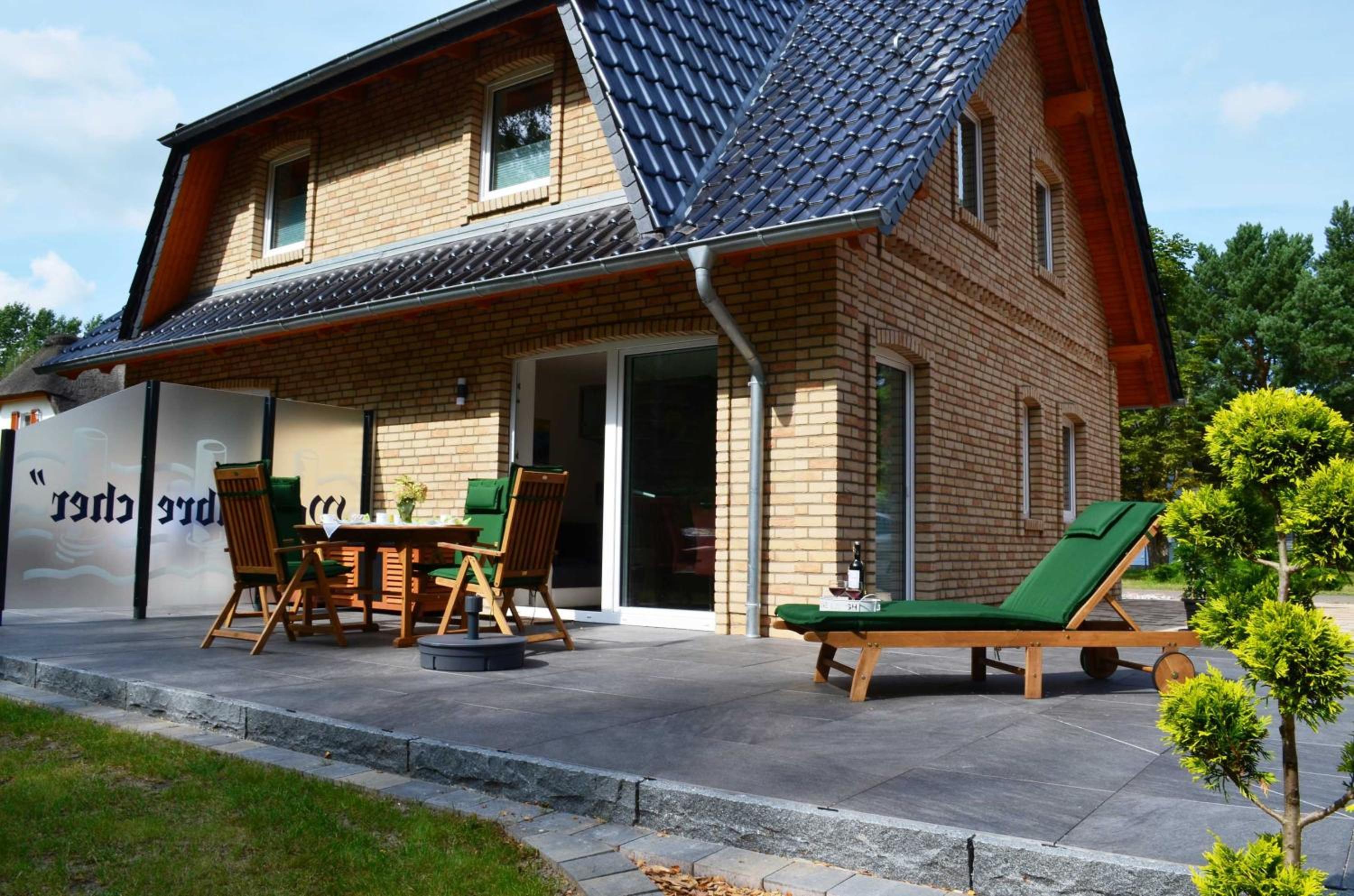 Ferienhaus Wellenbrecher view 2