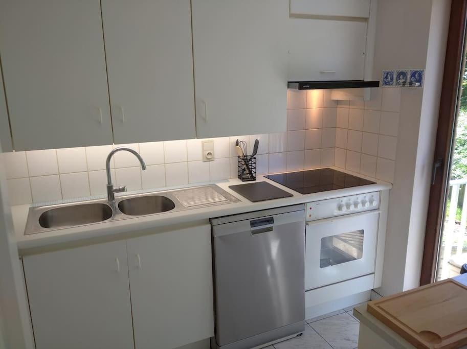 2 bedroom app, close to the beach and Plopsaland