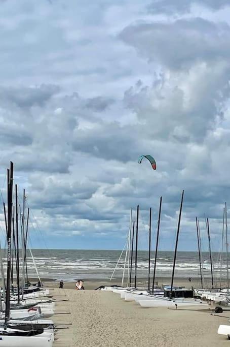 2 bedroom app, close to the beach and Plopsaland