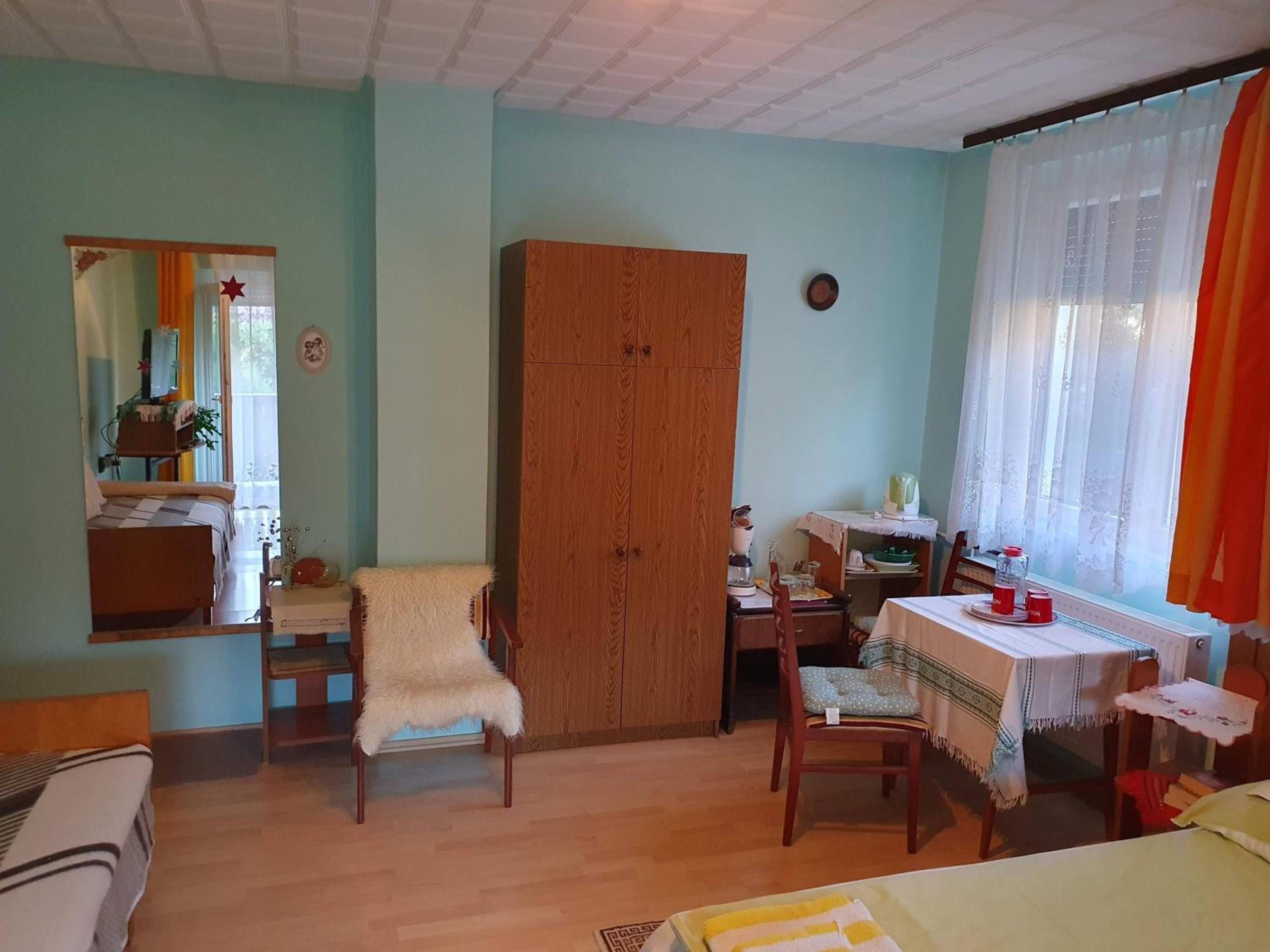 Pereszlényi Vendégház view 5