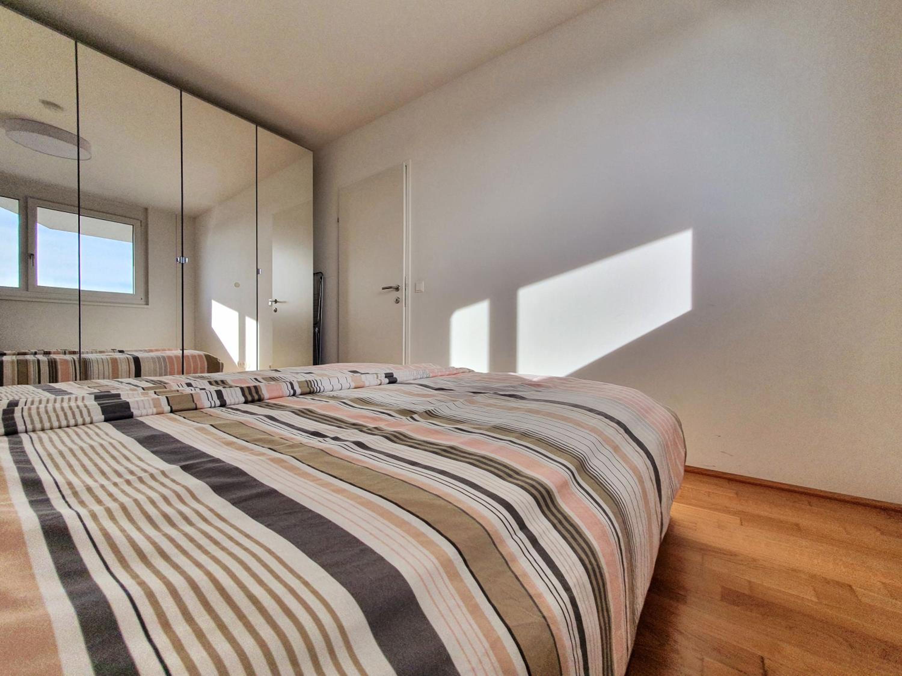 Near Lake Stylish & Fully Furnished Apartment