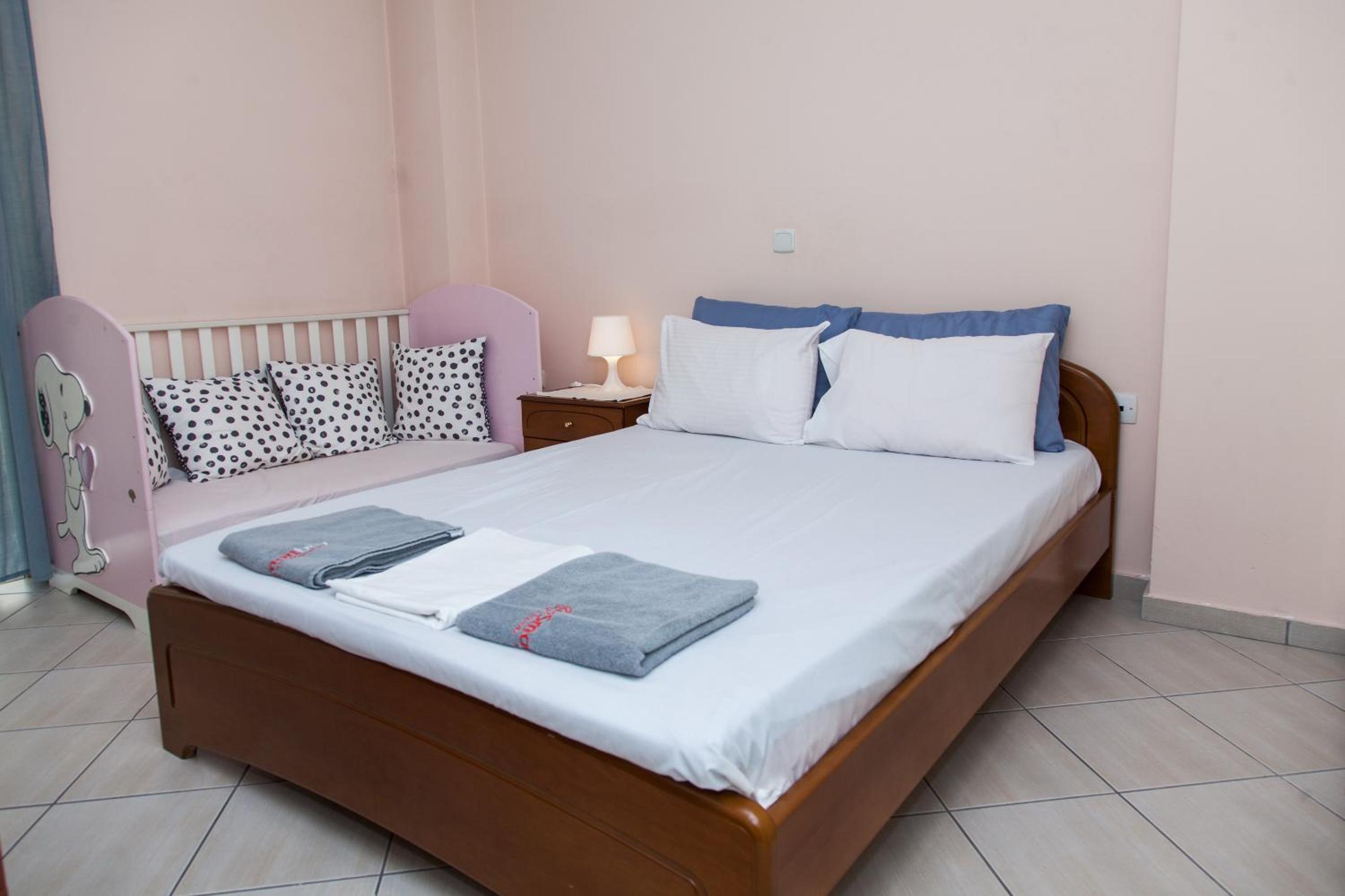 Lovely apt in Peristeri photo 2